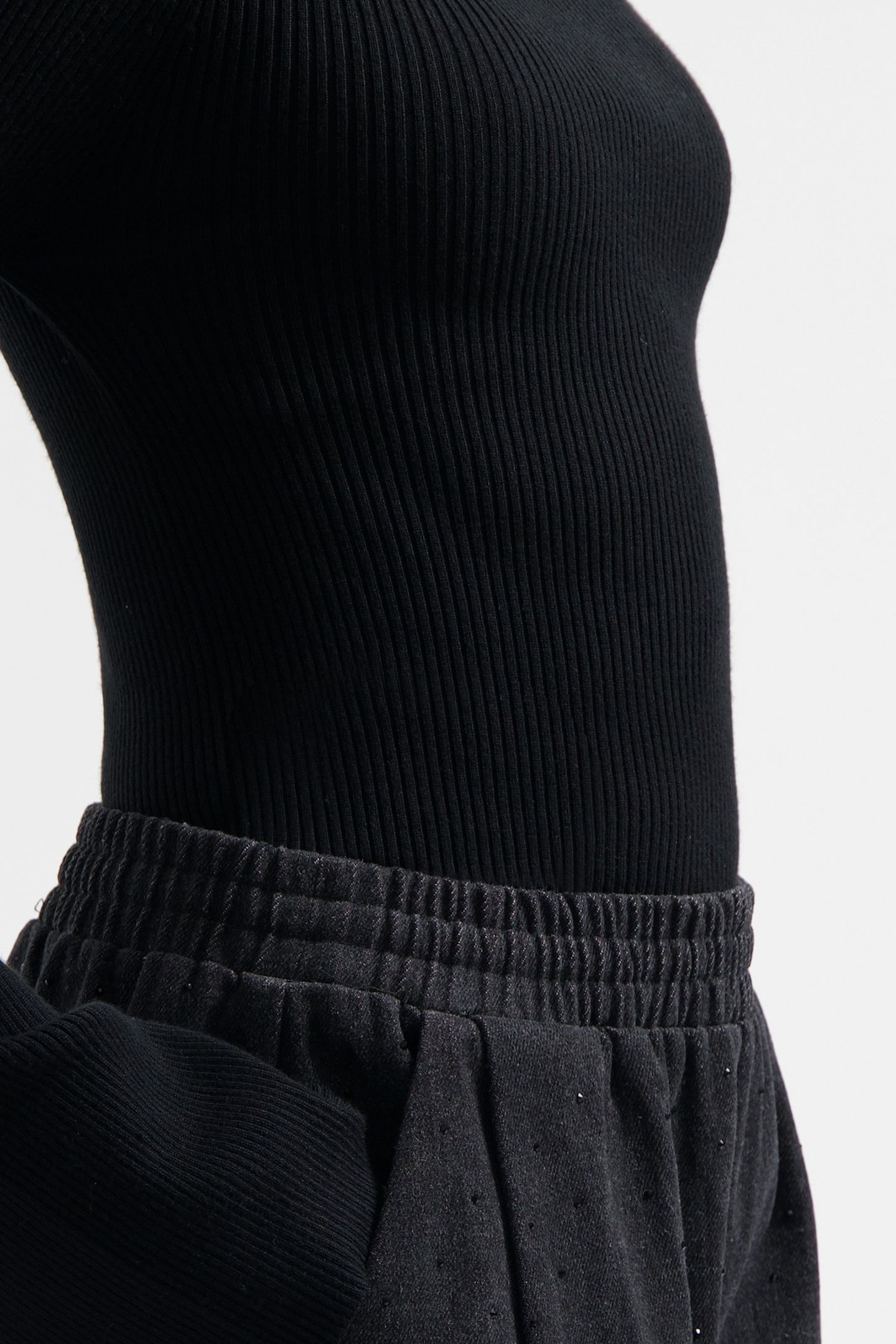 NOUS SOMMES LABELS – GINA PANTS BLACK 6