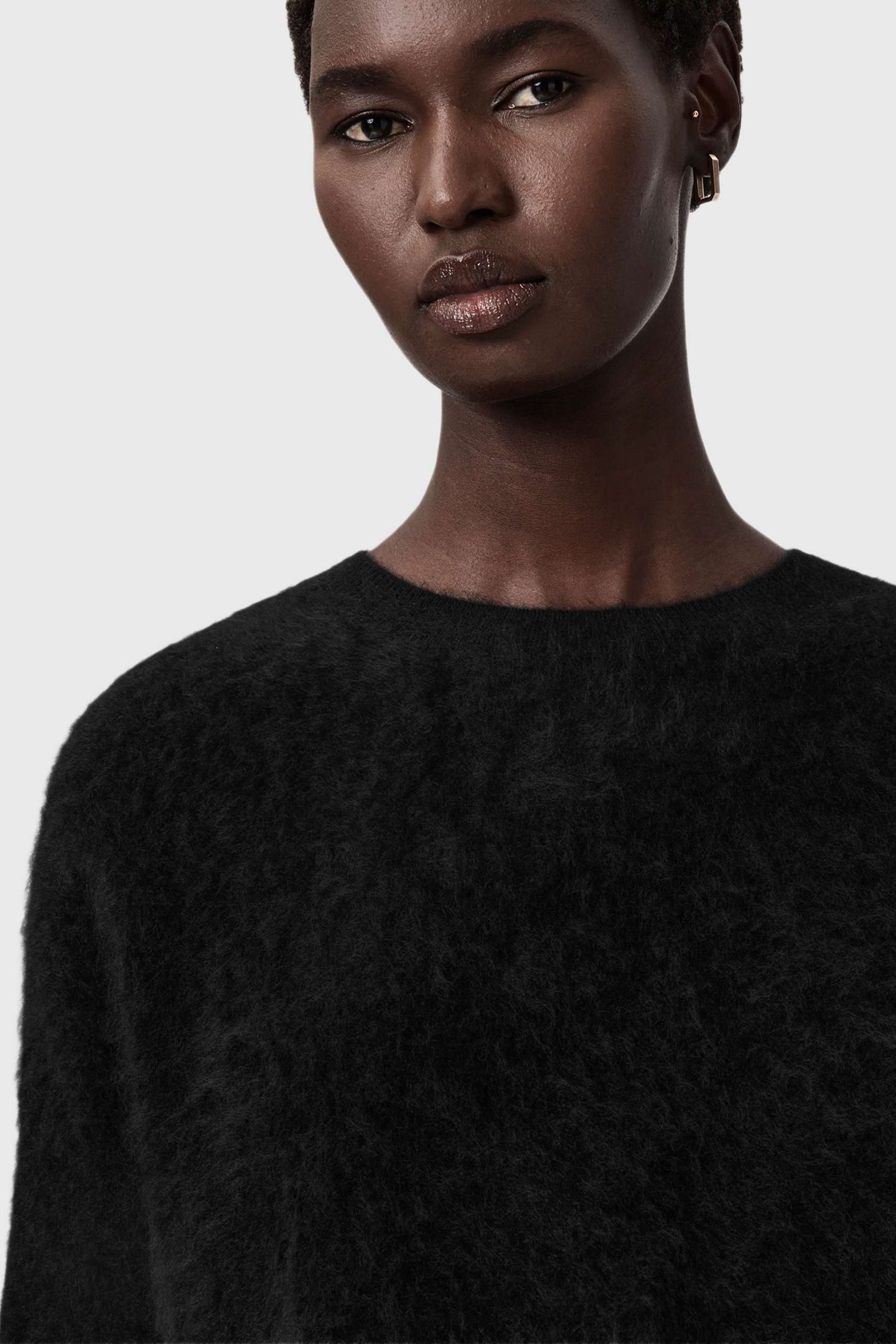 REBEL CREW NECK BLACK 8