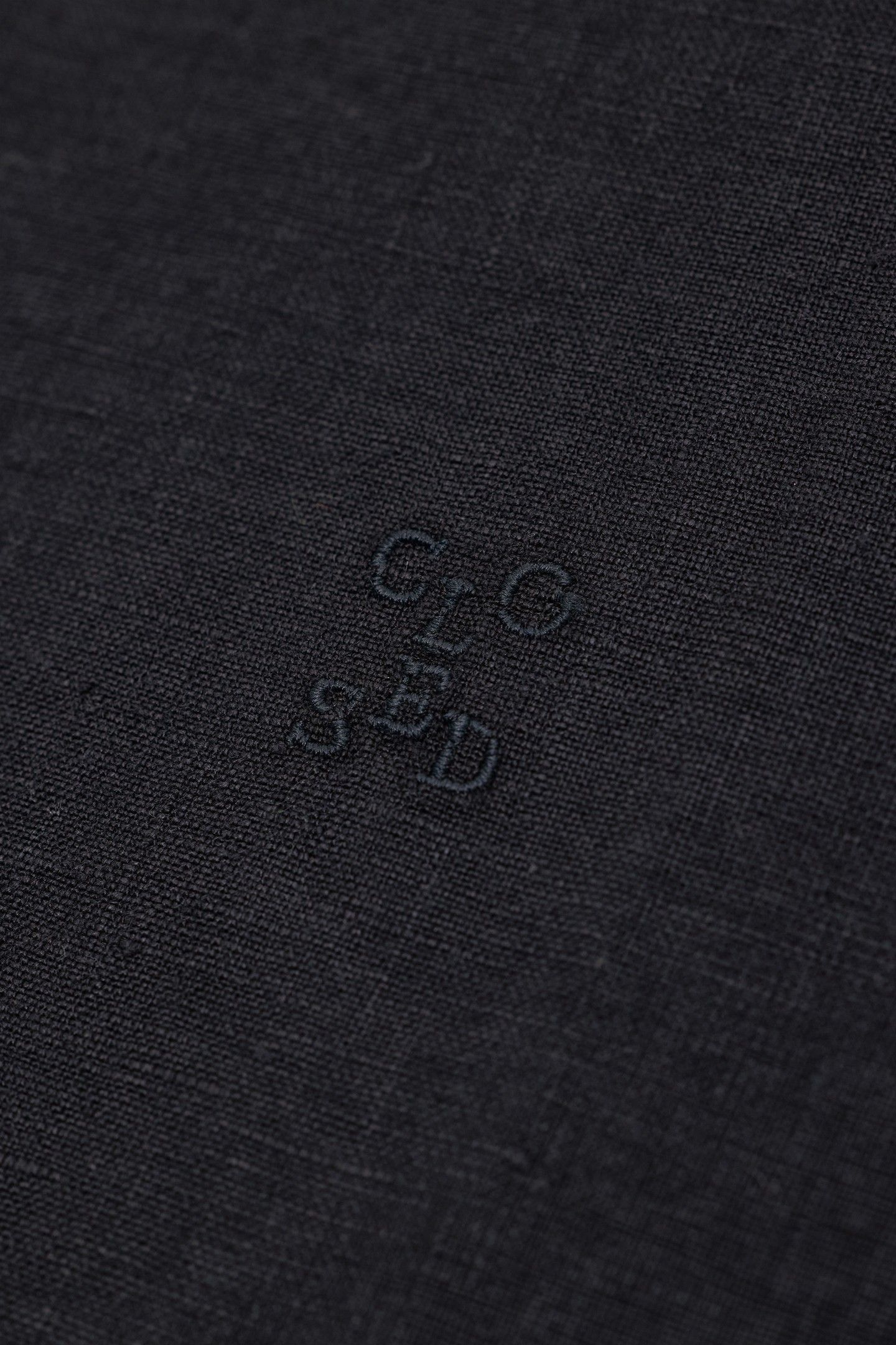 COLLARLESS SHIRT BLACK 10