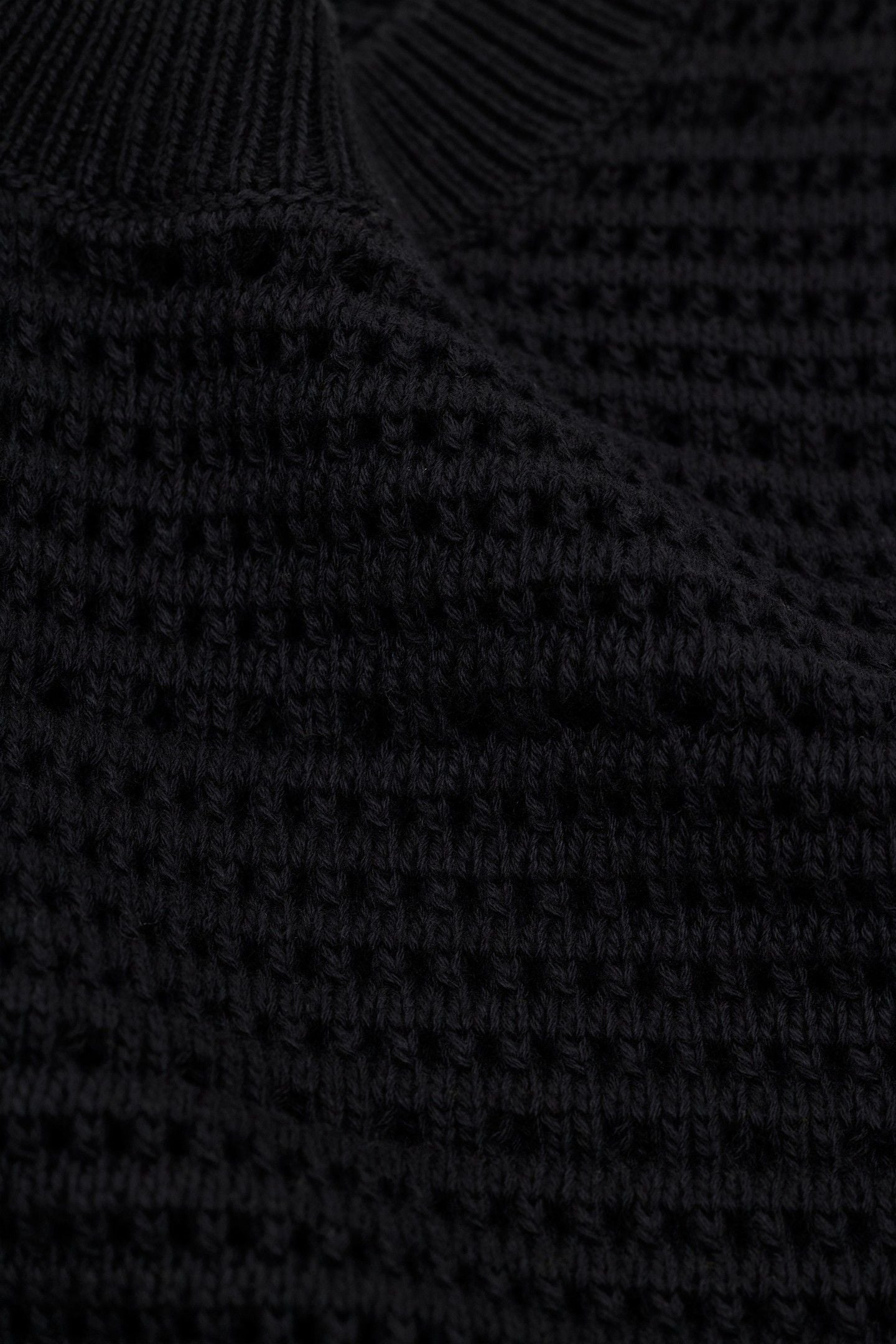 CROCHET TANK TOP BLACK 5