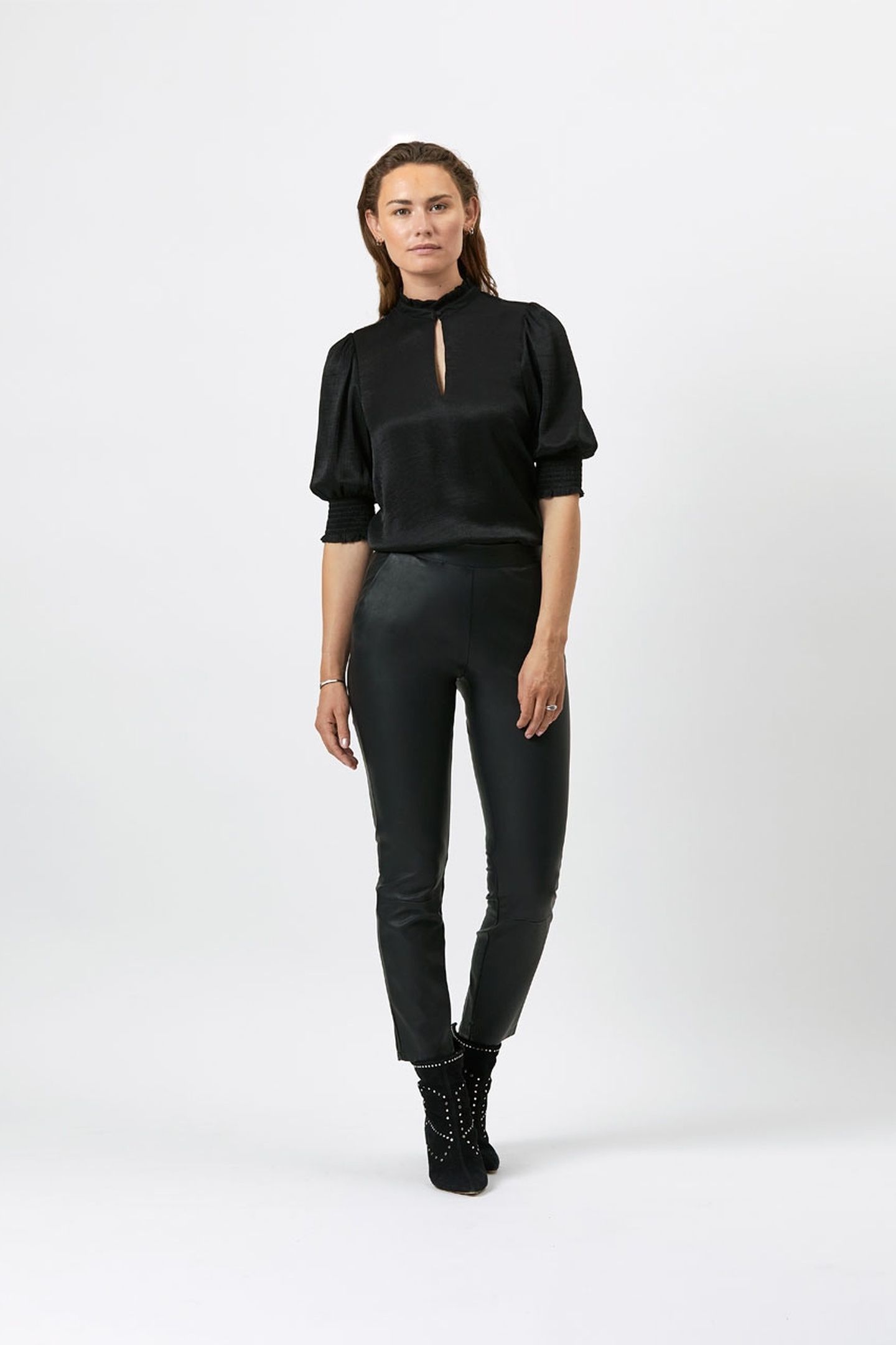 FELINE TOP RAVEN 1