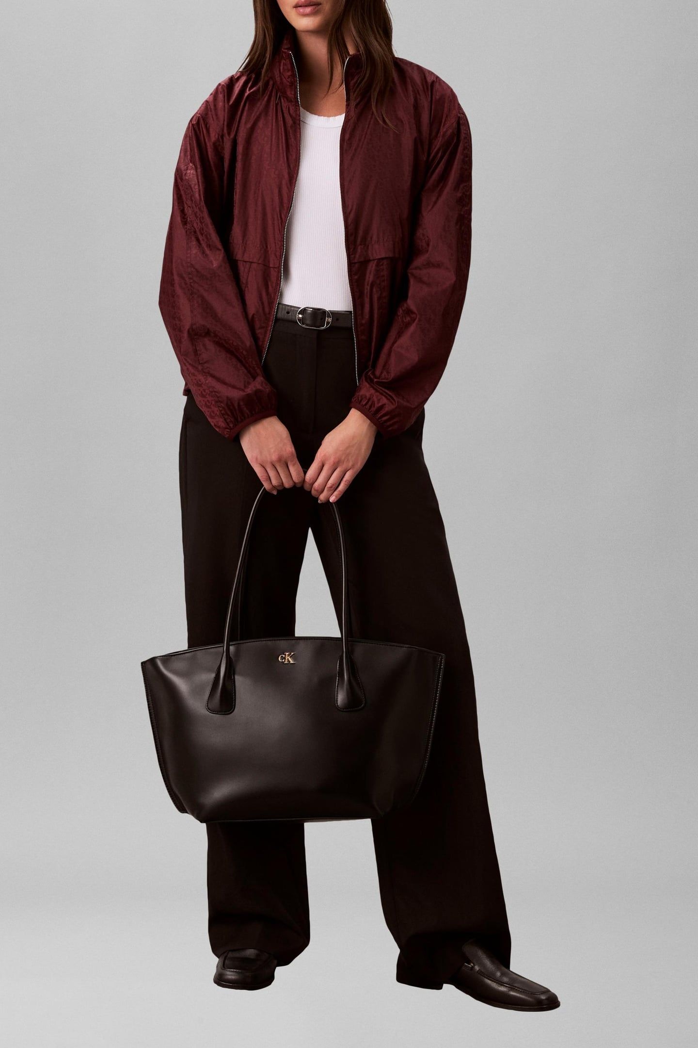 MEDIUM DOME TOTE BLACK/ANTIQUE LIGHT GOLD 1