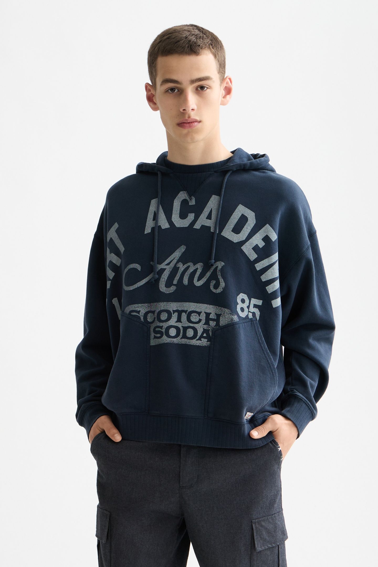WASH ARTWORK HOODIE SKY CAPTAIN 1