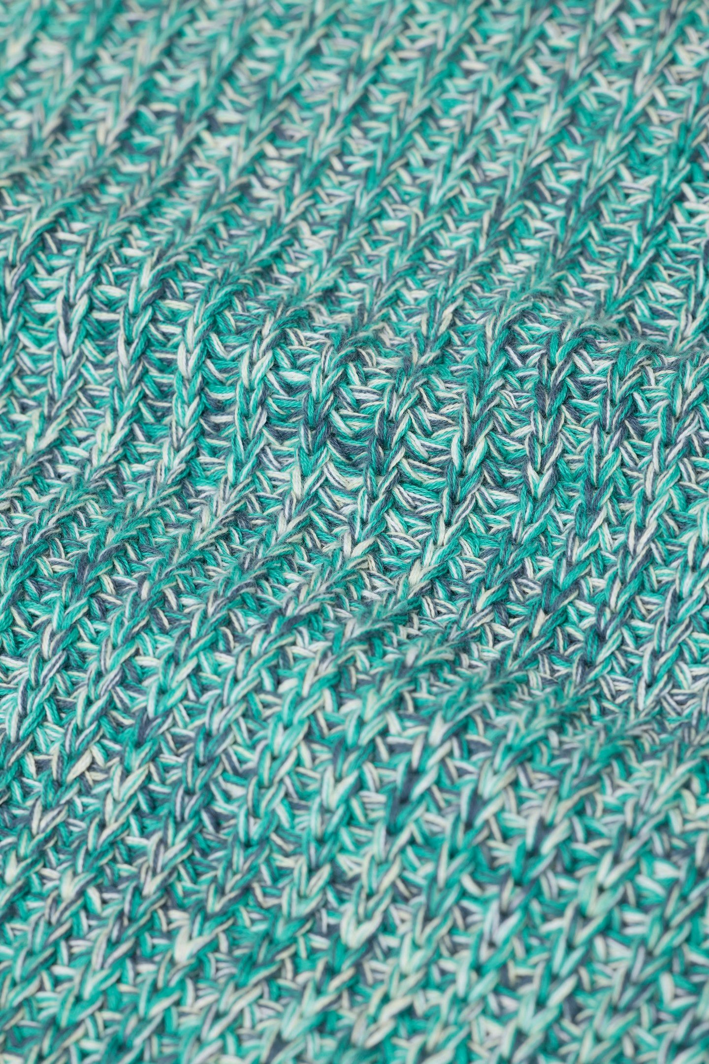 CROPPED CREW NECK MEADOW GREEN 4