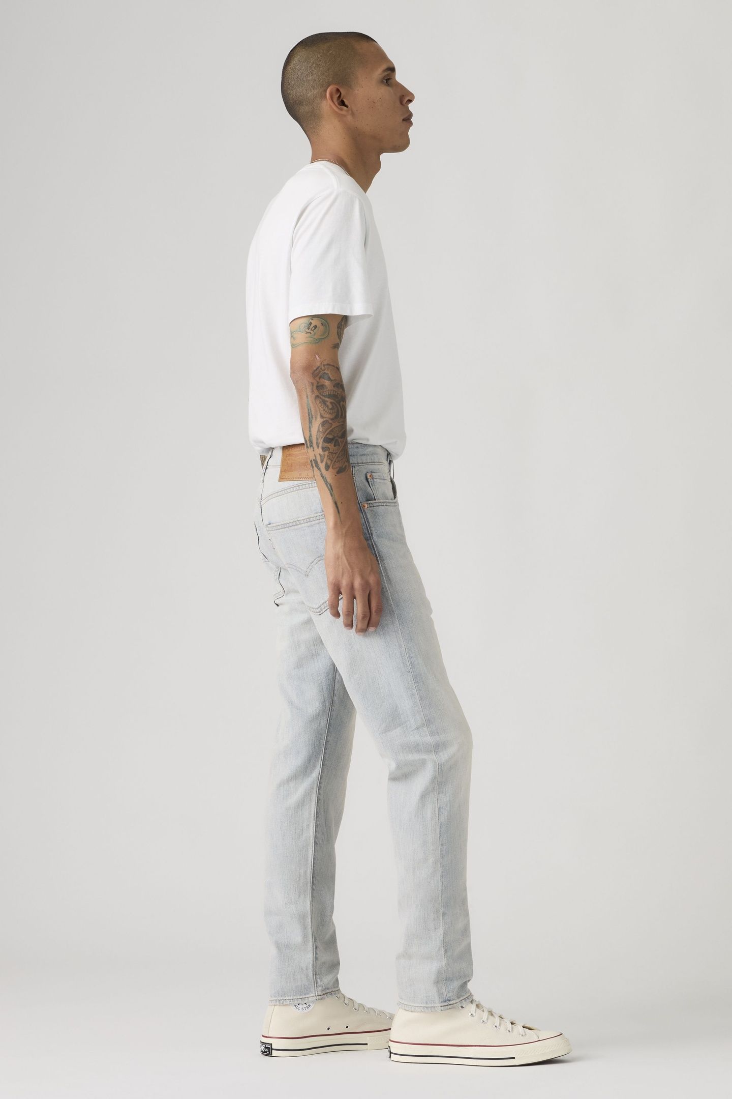 512™ SLIM TAPER LIGHTWEIGHT JEANS 4
