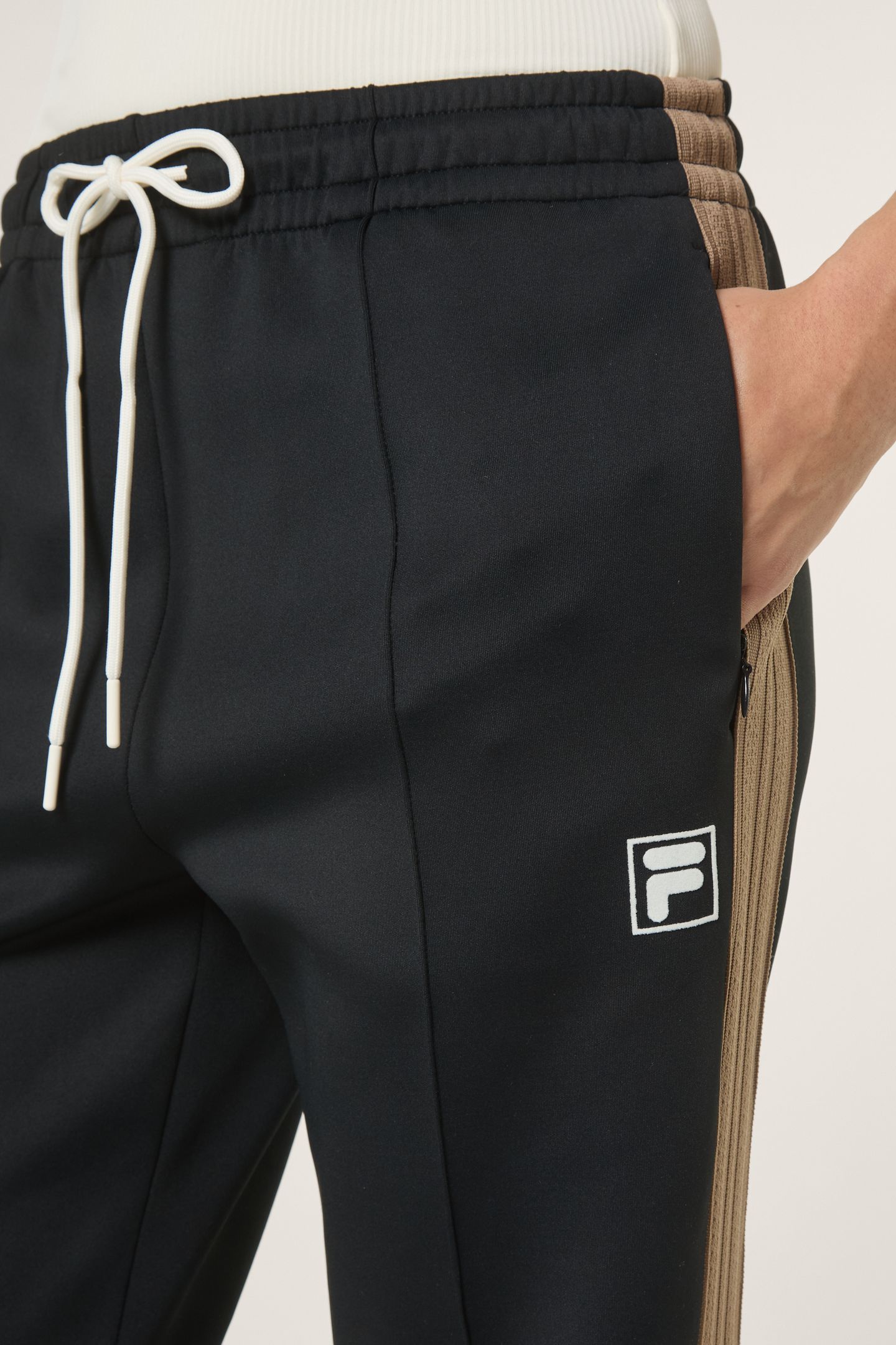 MARLIANO OVERLENGTH TAPED TRACK PANT BLACK 6