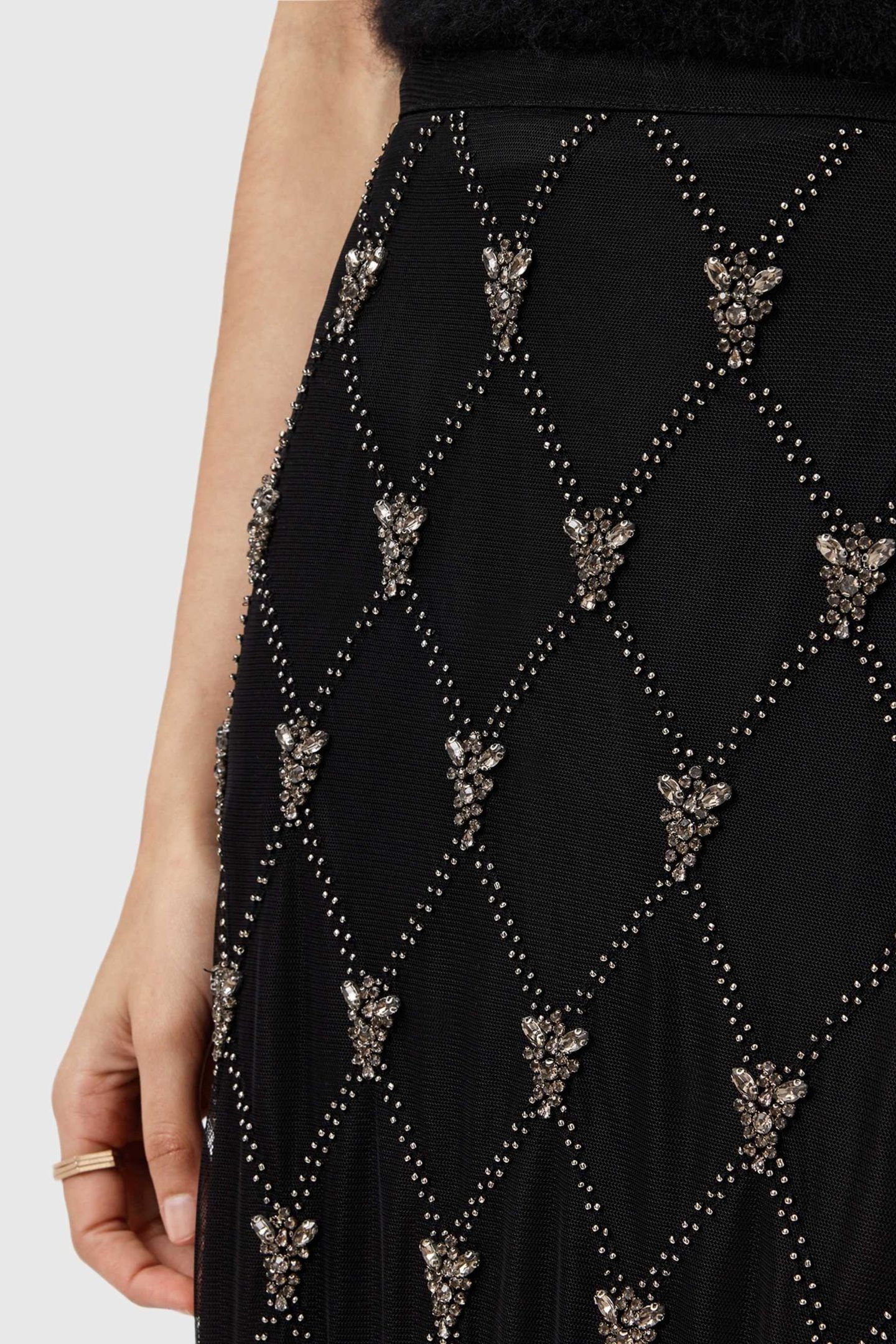 ILKA EMB SKIRT BLACK 9