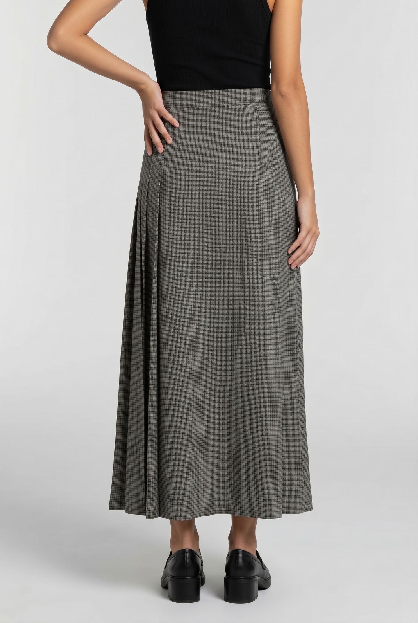 LONG GREY SKIRT 2