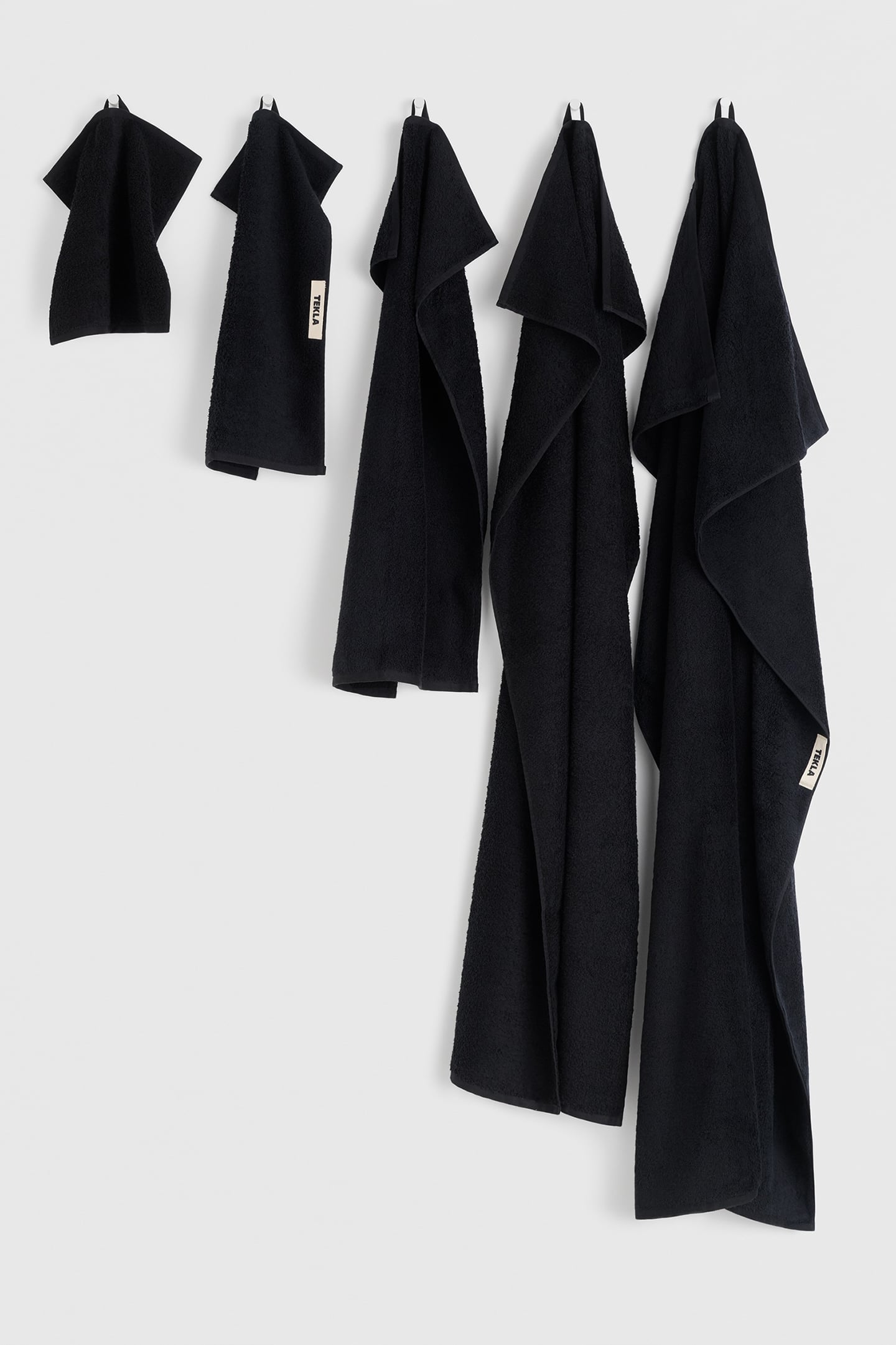 UNISEX GUEST TOWEL BLACK 4