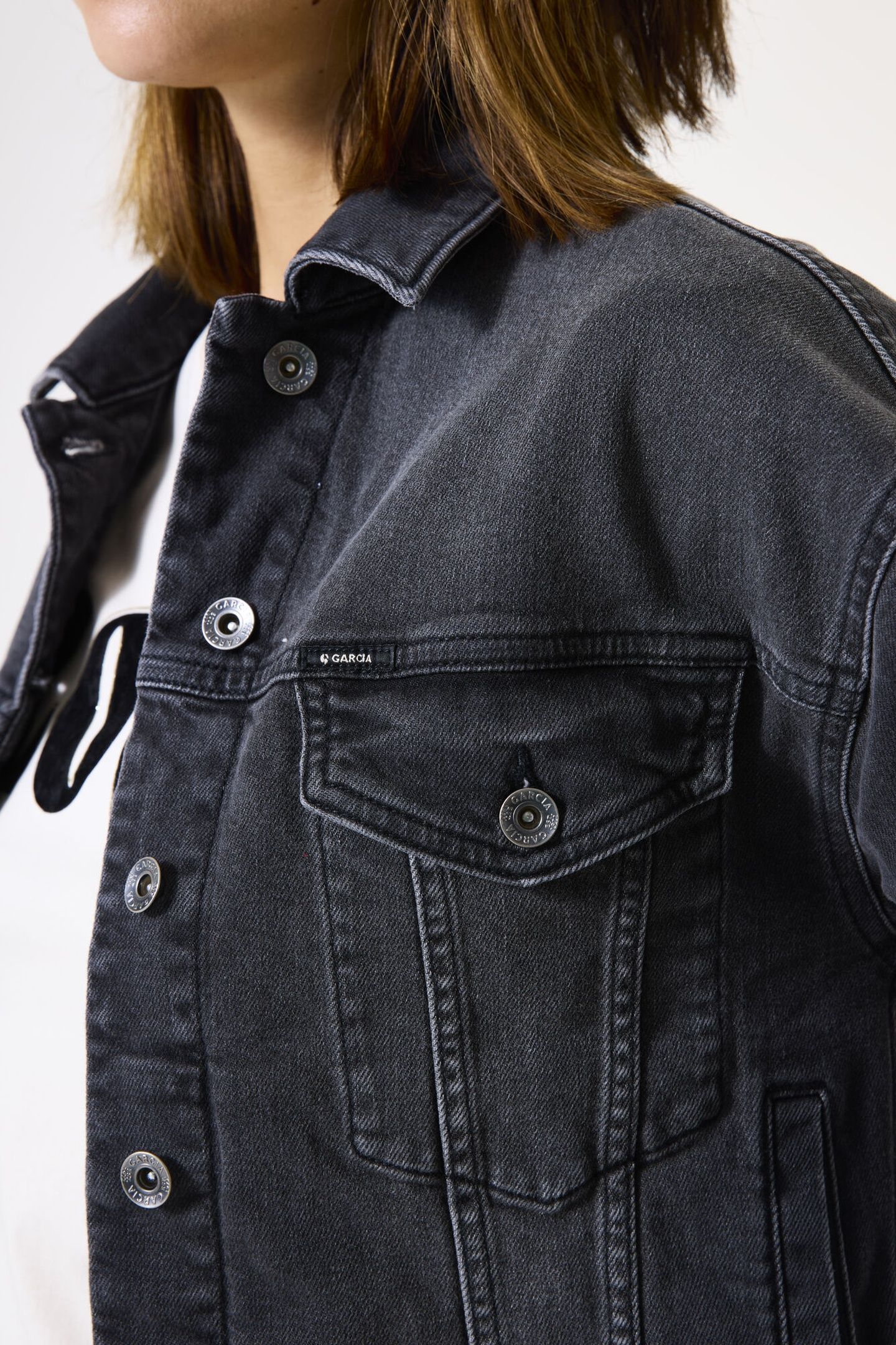 EMIRA LADIES JACKET MEDIUM USED 5