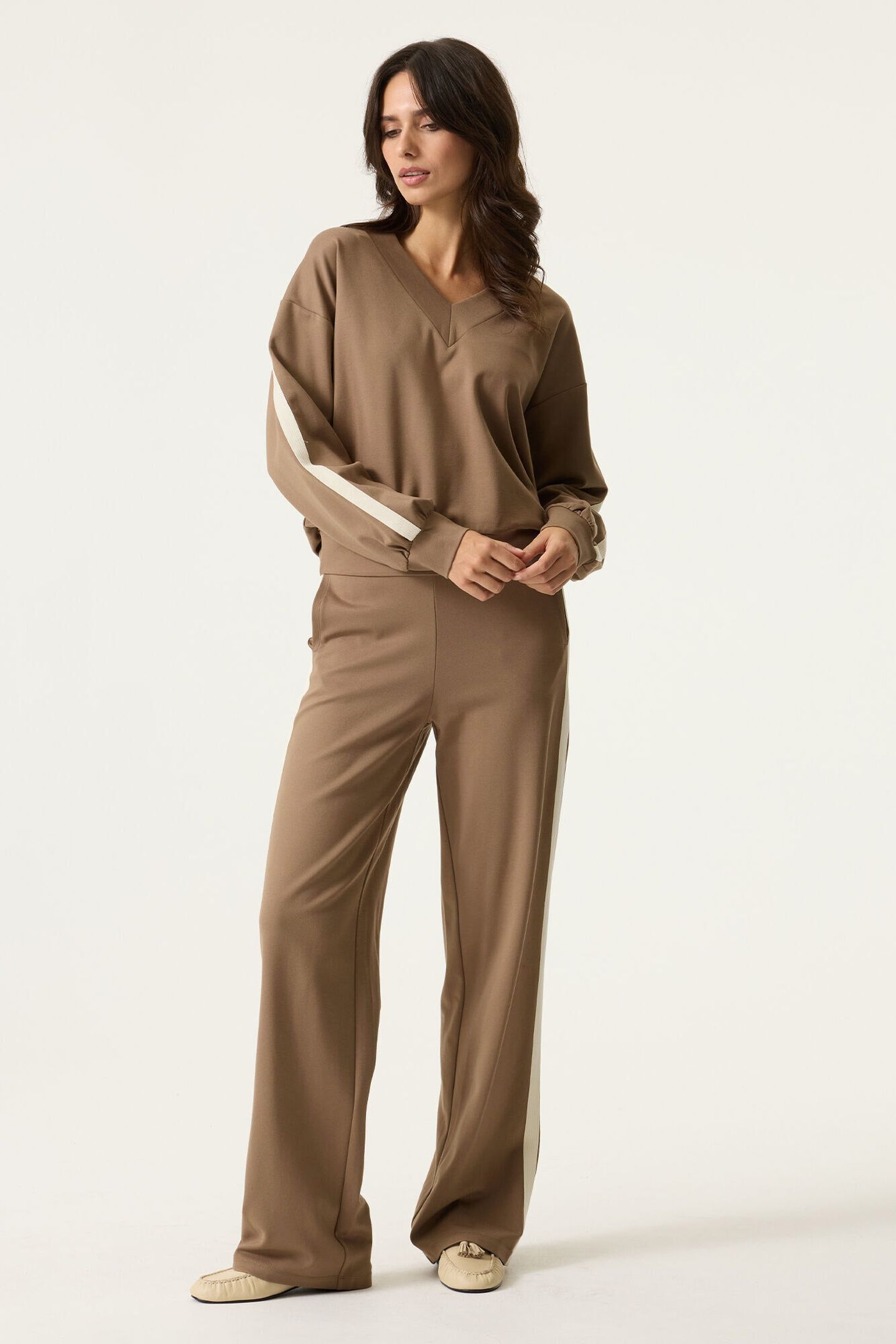 LADIES SWEAT SOFT TAUPE 2