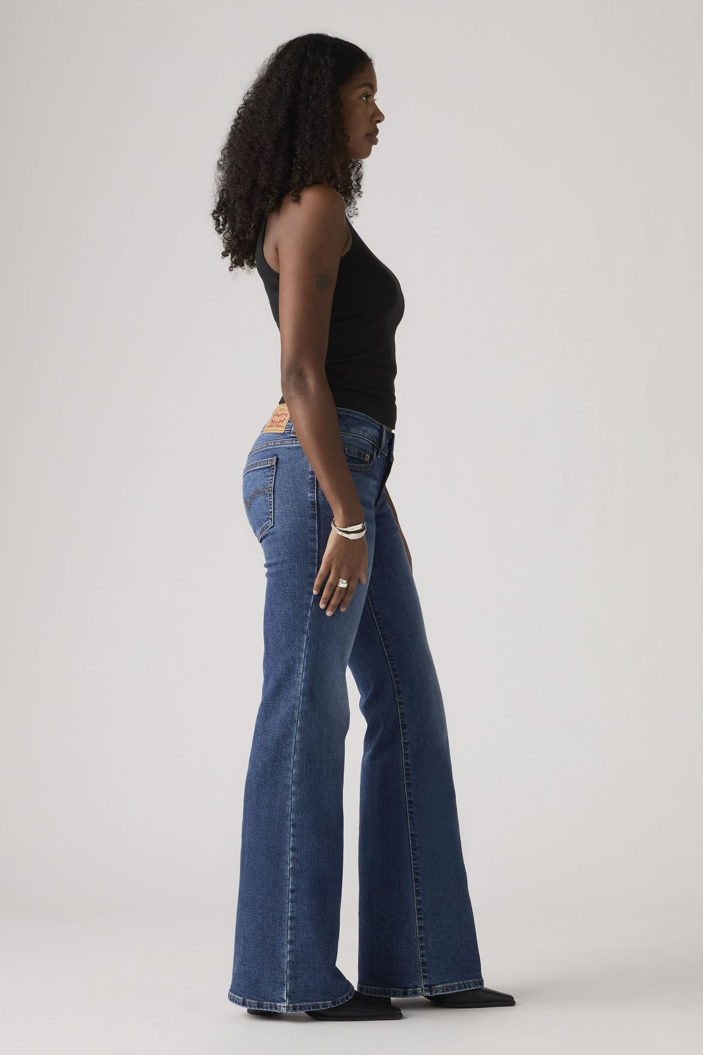 SUPERLOW FLARE JEANS 4