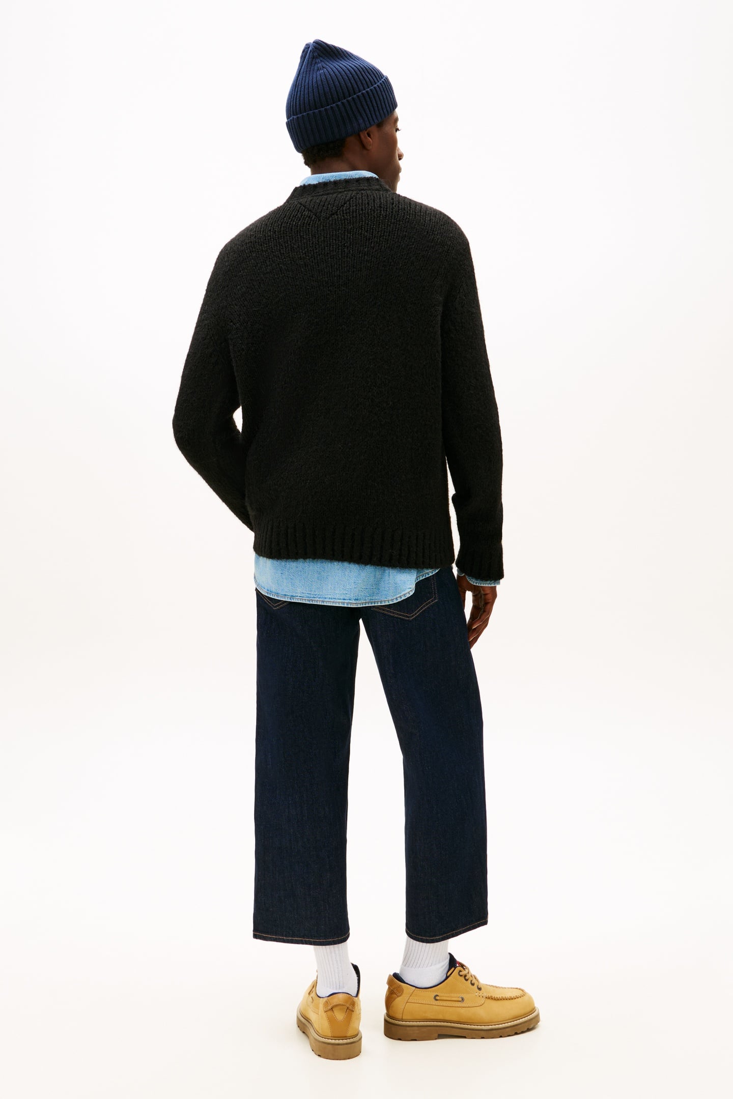 REGULAR COSY TEXTURED SWEATER BLACK 3