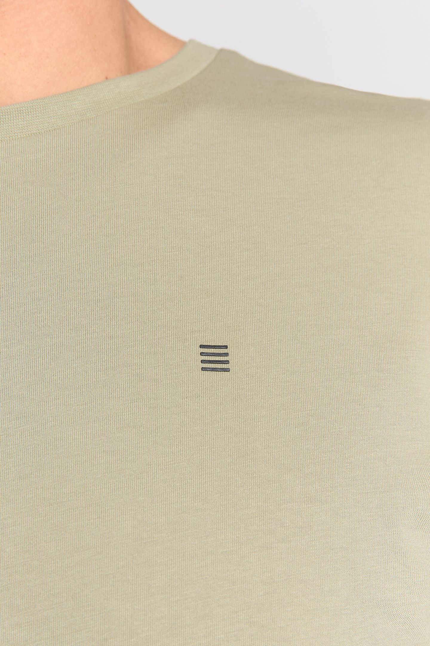 T-SHIRT CREWNECK SOLID BASIC LIGHT MOSS 7