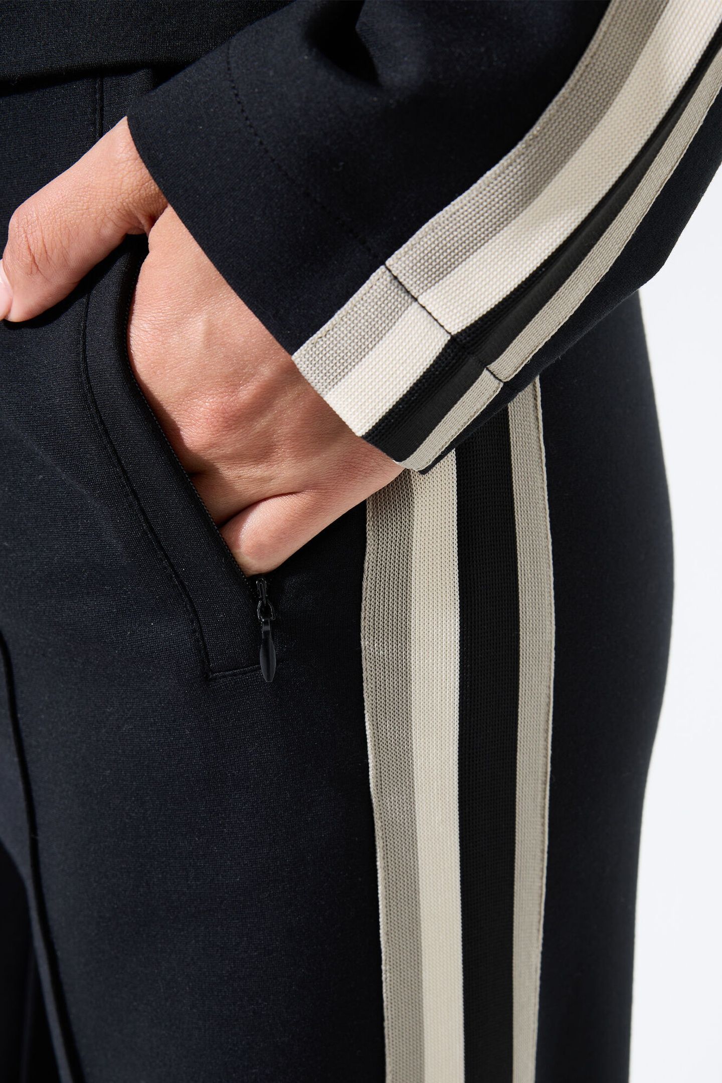 LADIES PANTS BLACK 5