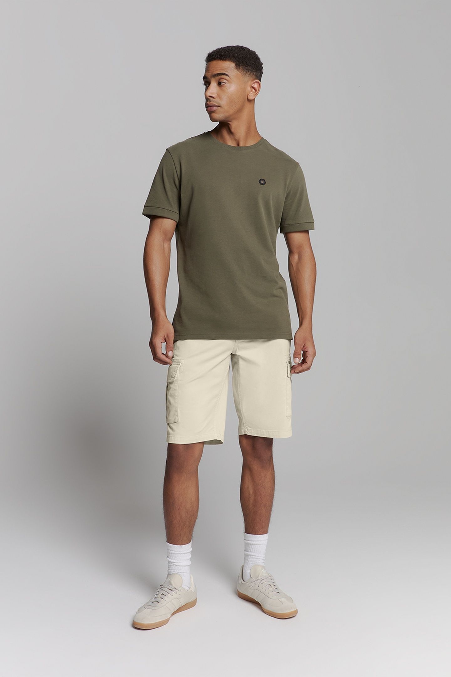 SHORT CARGO GARMENT DYED + STONE WASHED STRETCH CEMENT 1