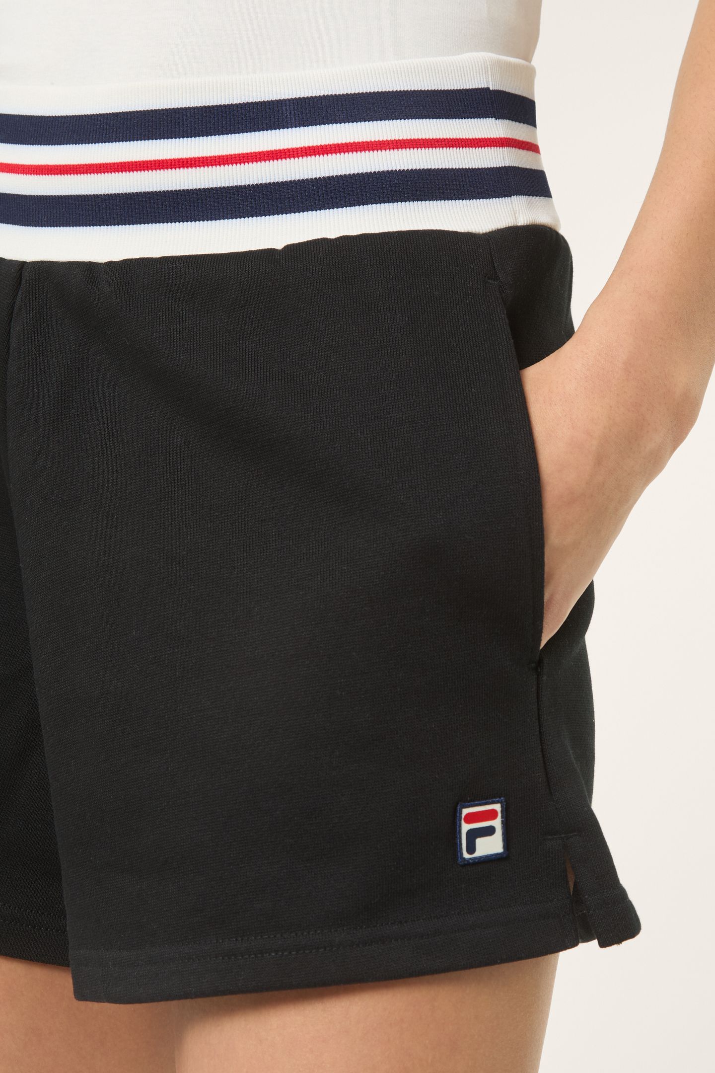 SERRETTA HERITAGE TAPE SWEAT SHORTS BLACK 6