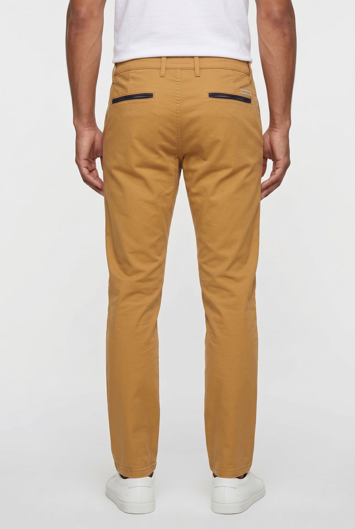 BENNY-3-417861 OCHER 2