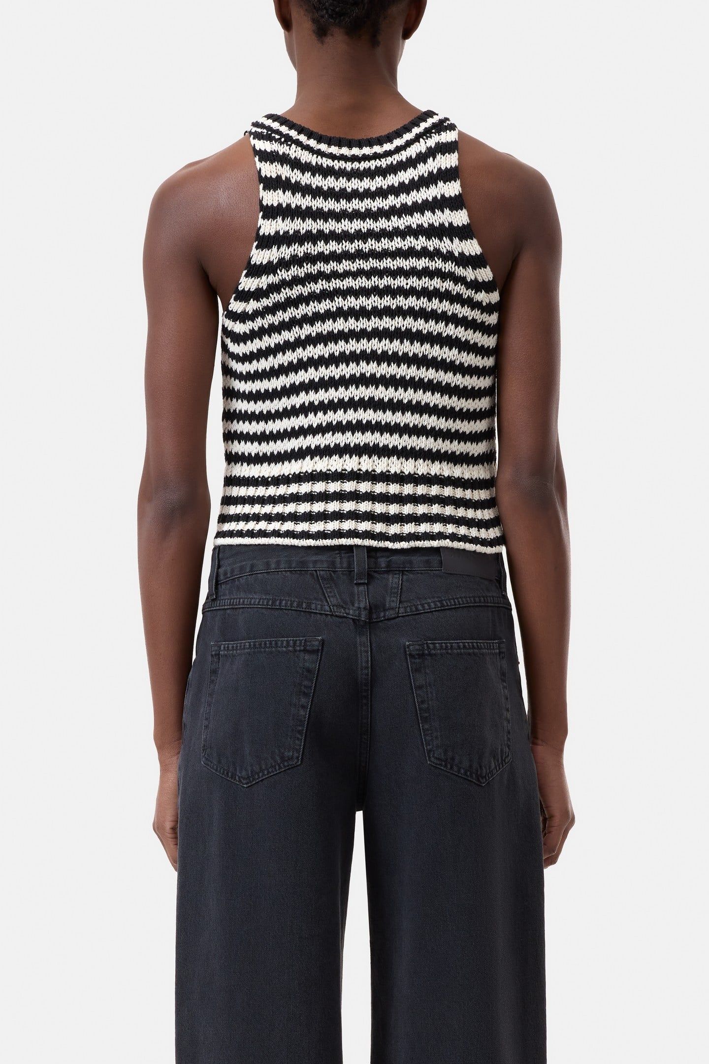 TANK TOP BLACK 3