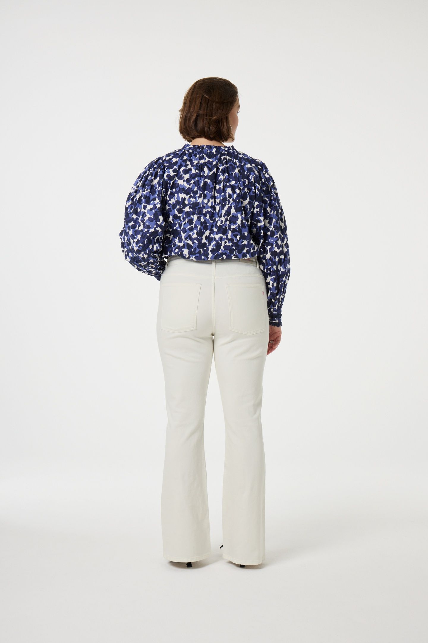 EVA FLARE JEANS CREAM WHITE 2