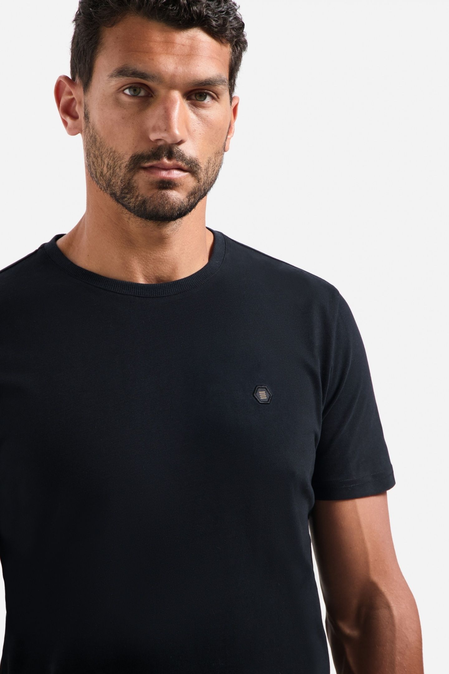 T-SHIRT CREWNECK PEACHED BLACK 3