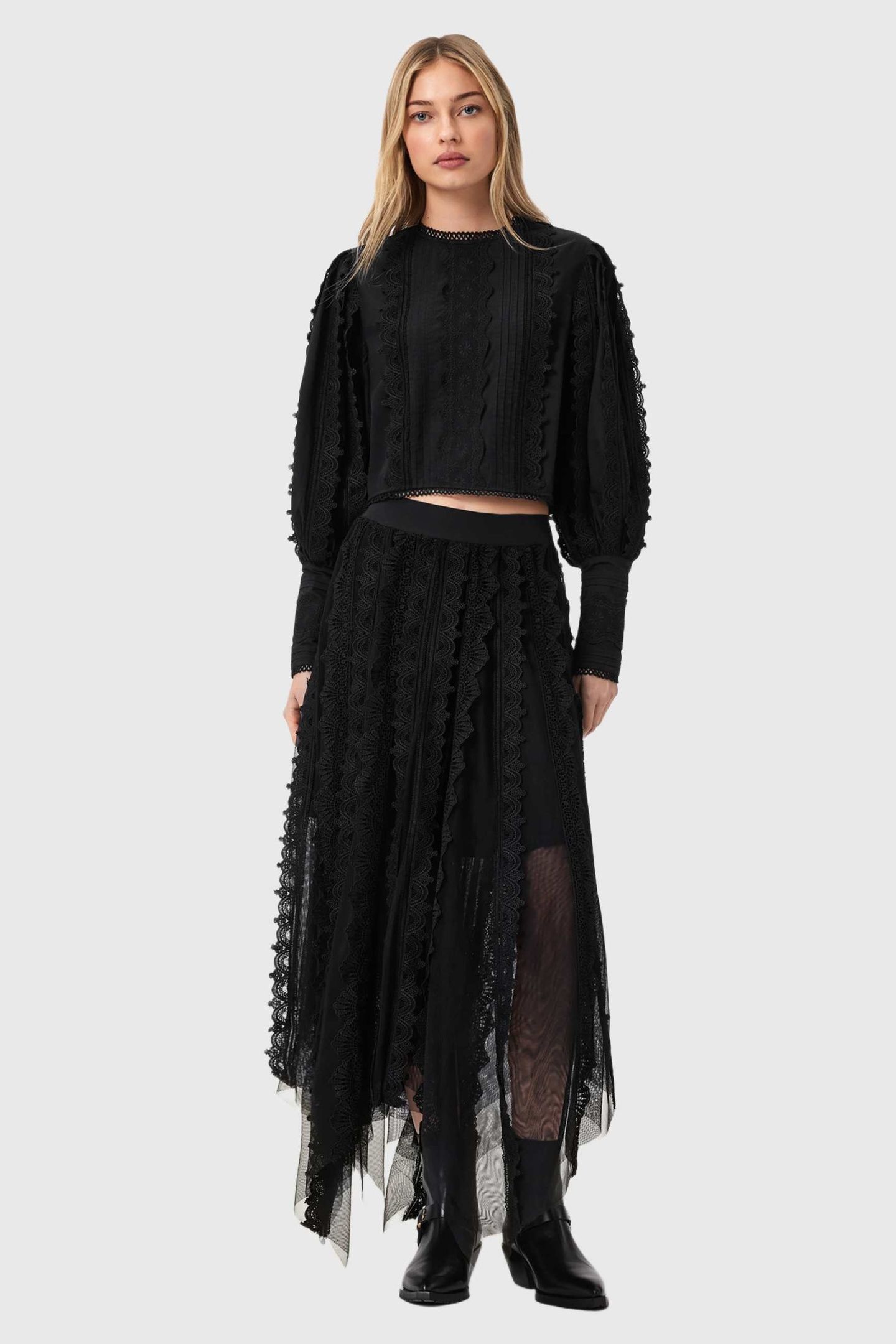 HART EMB TOP BLACK 4