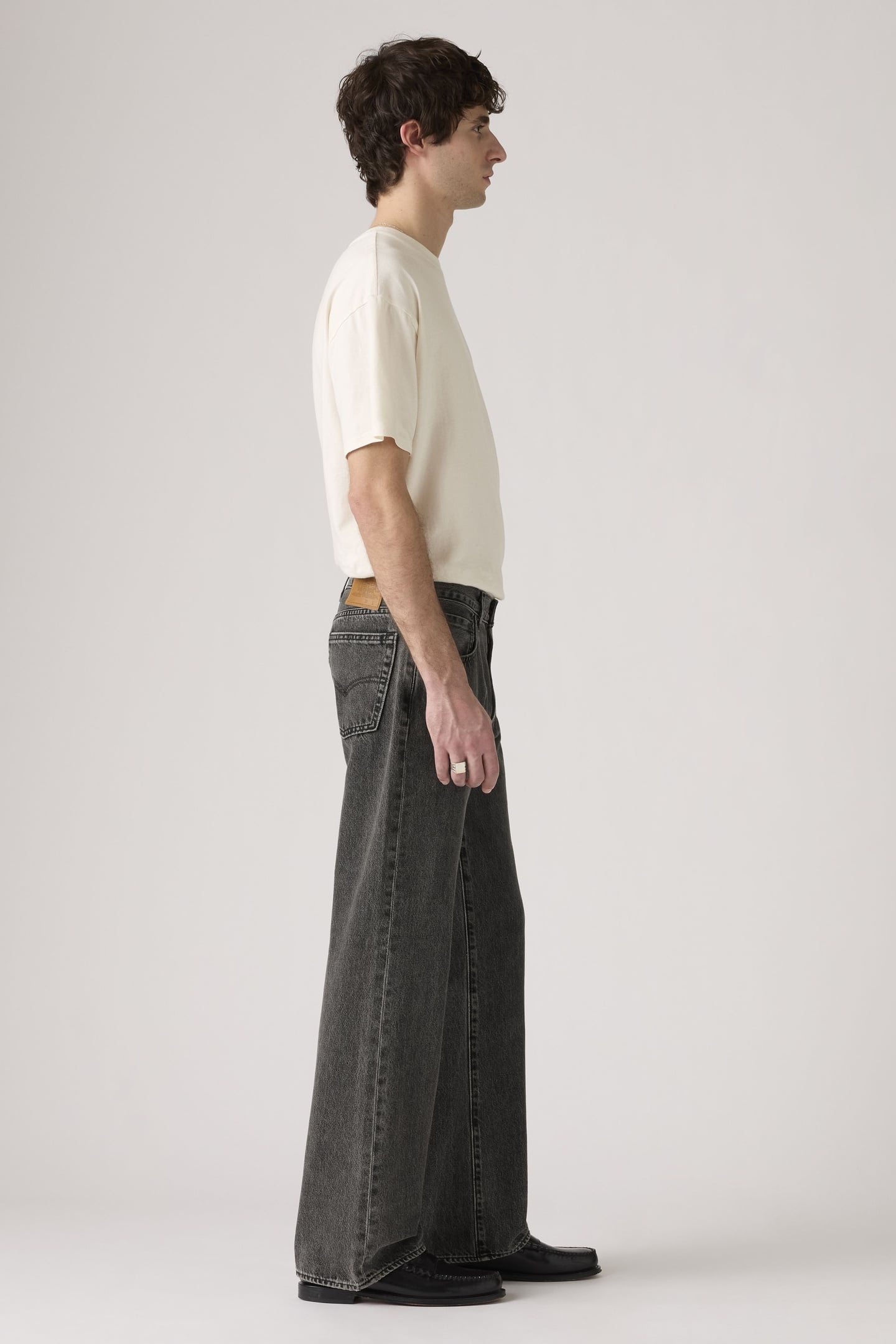 567™ RELAXED FLARE JEANS 4