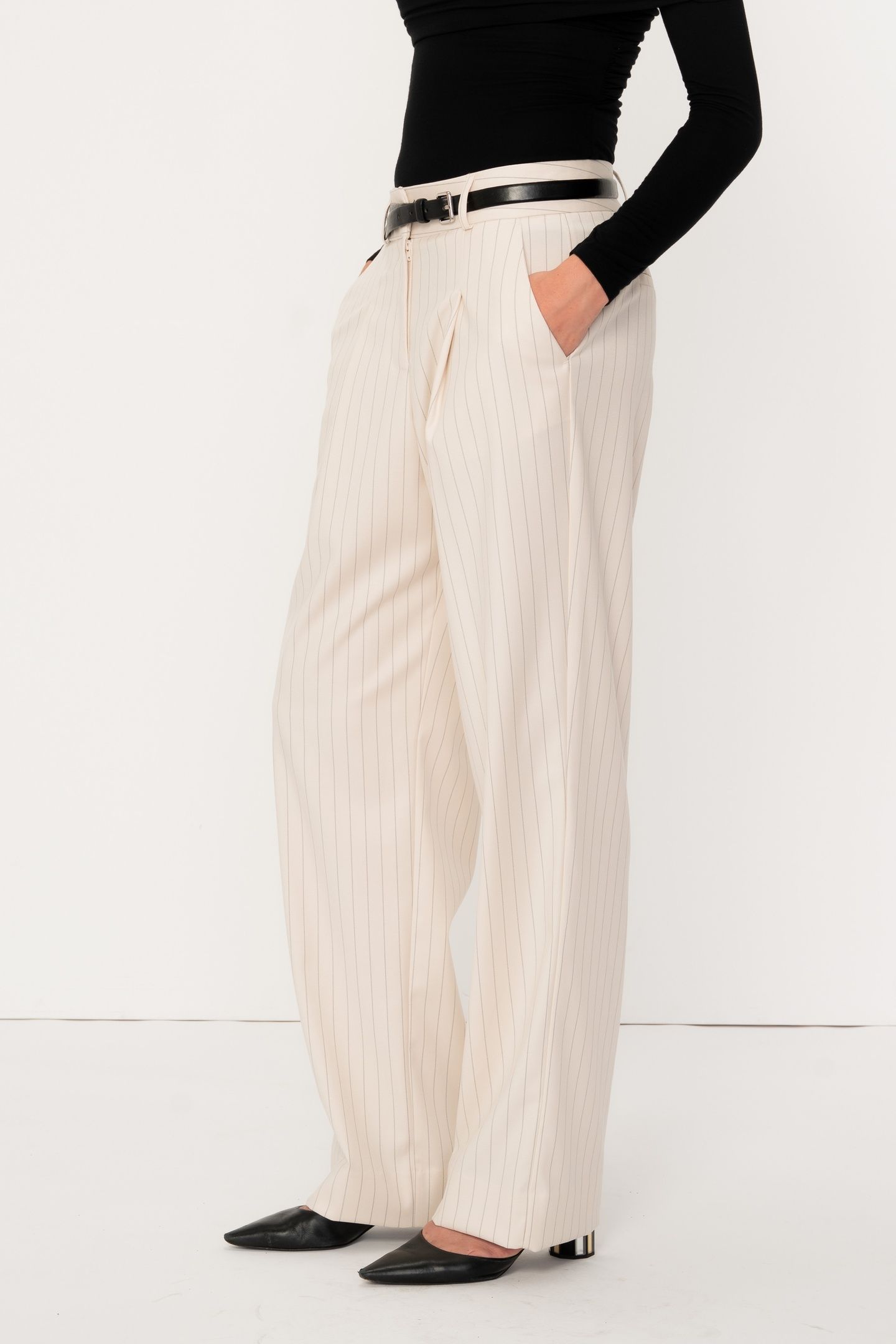 POLARIS TROUSER COCONUT MILK PINSTRIPE 4