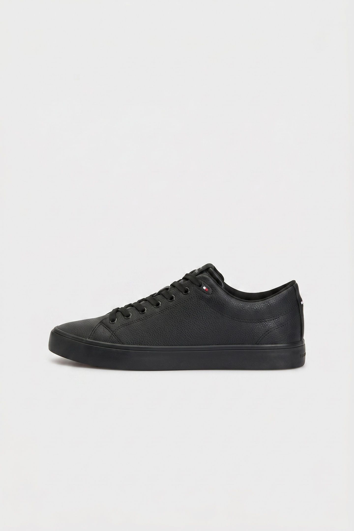 LOGO TRAINERS WITH LEATHER TRIPLE BLACK 4