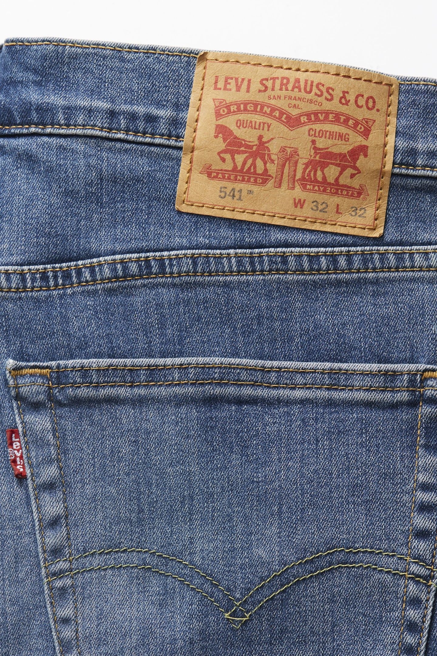 541® ATHLETIC TAPER 6