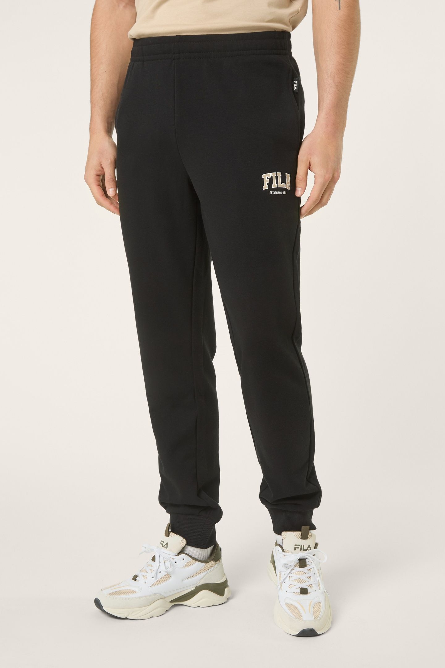 RIFREDI REGULAR GRAPHIC SWEATPANTS BLACK 1