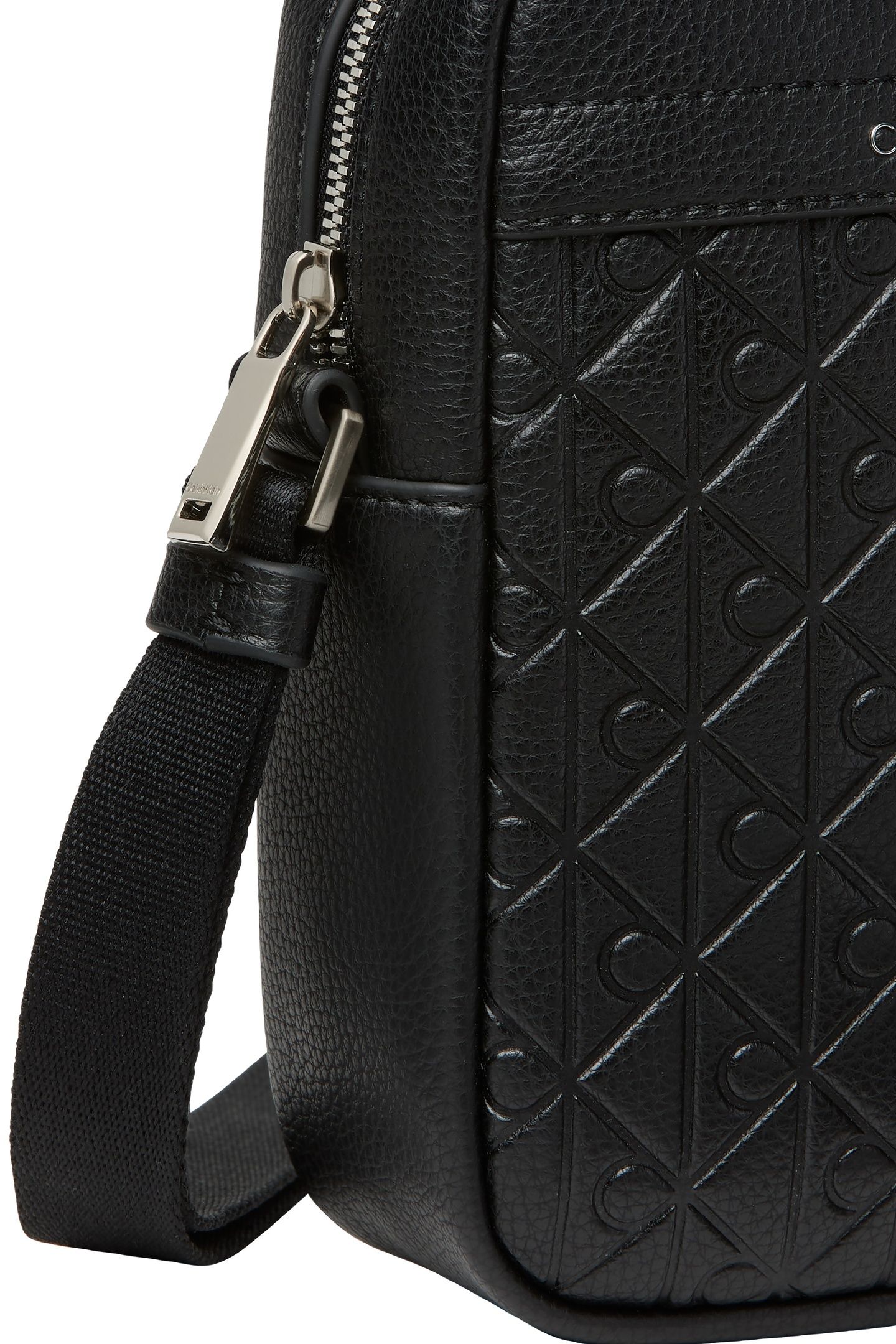 EMBLEM EMBOSS SLING BAG BLACK 4
