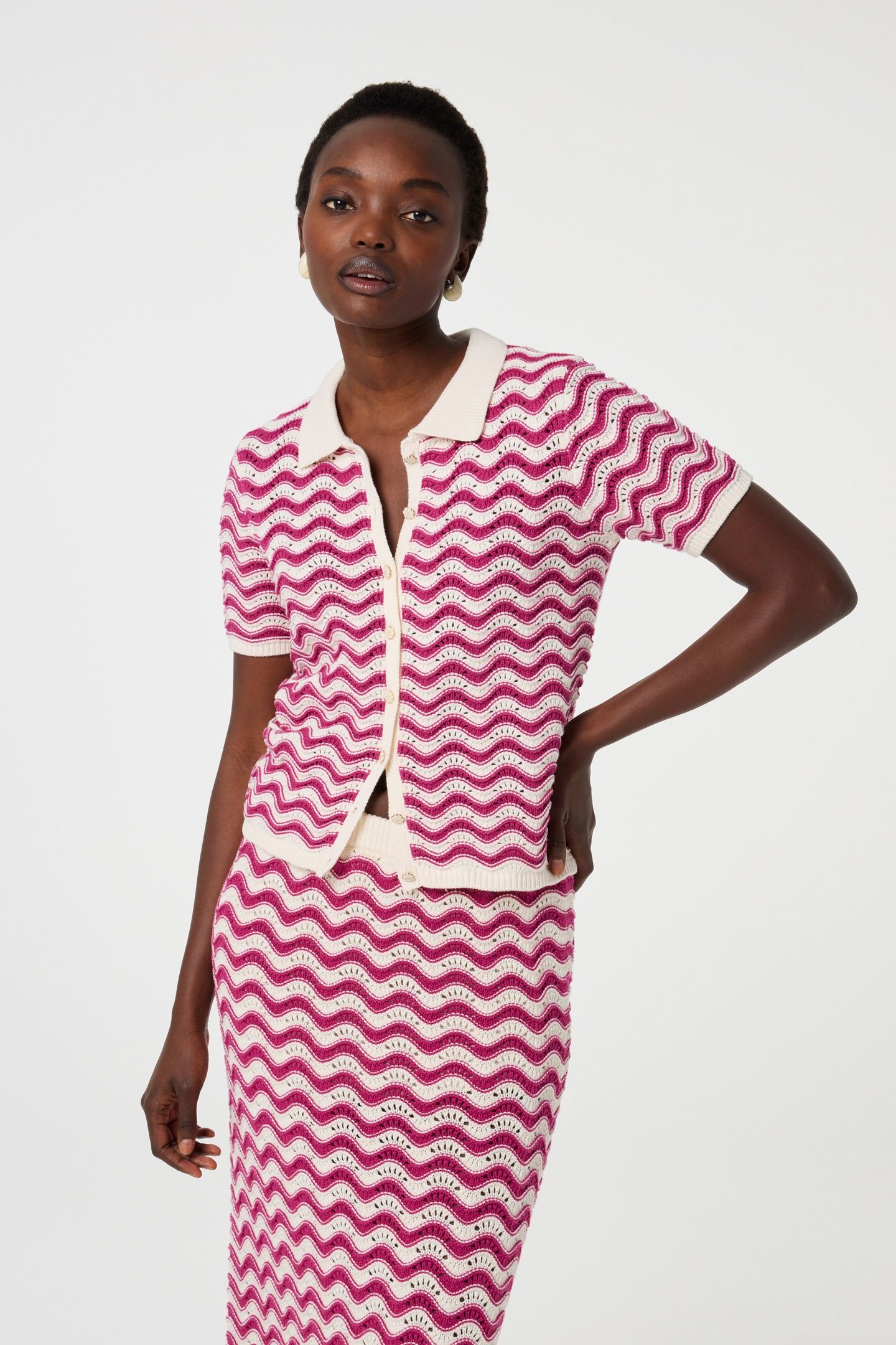 CARO CROCHET CARDIGAN PINK CRAZE 1