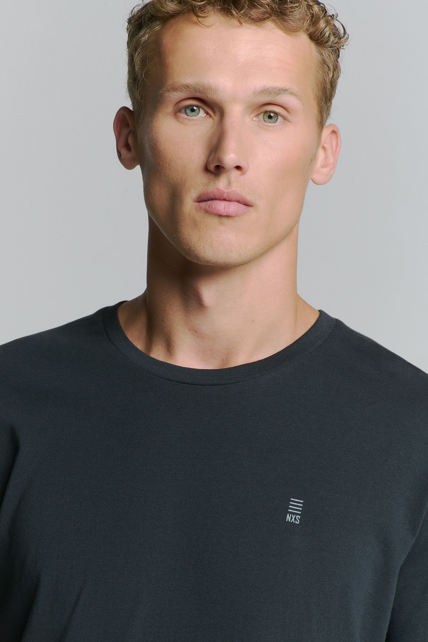 T-SHIRT CREWNECK SOLID BASIC NIGHT 7