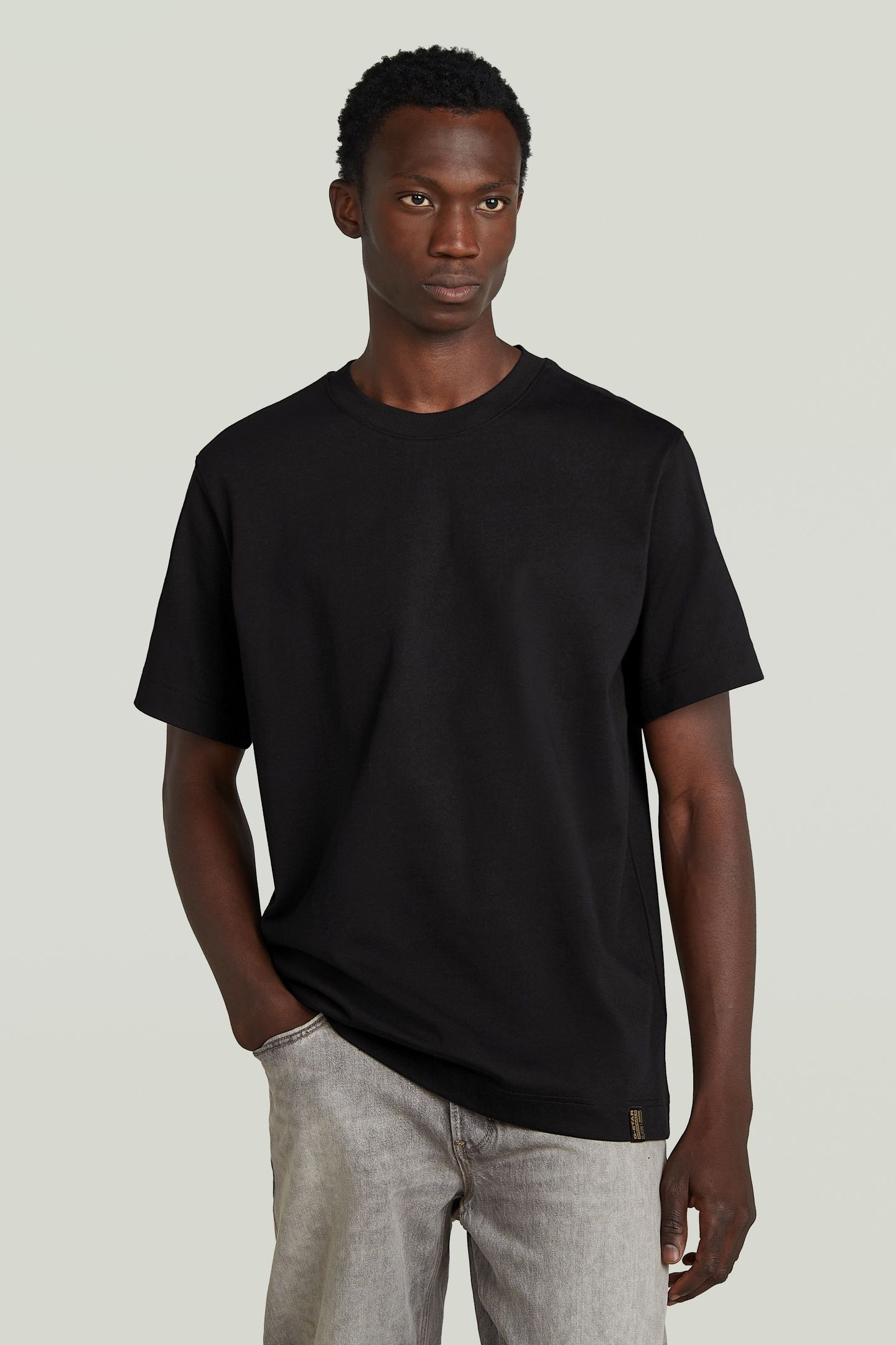 ESSENTIAL R T BLACK 3
