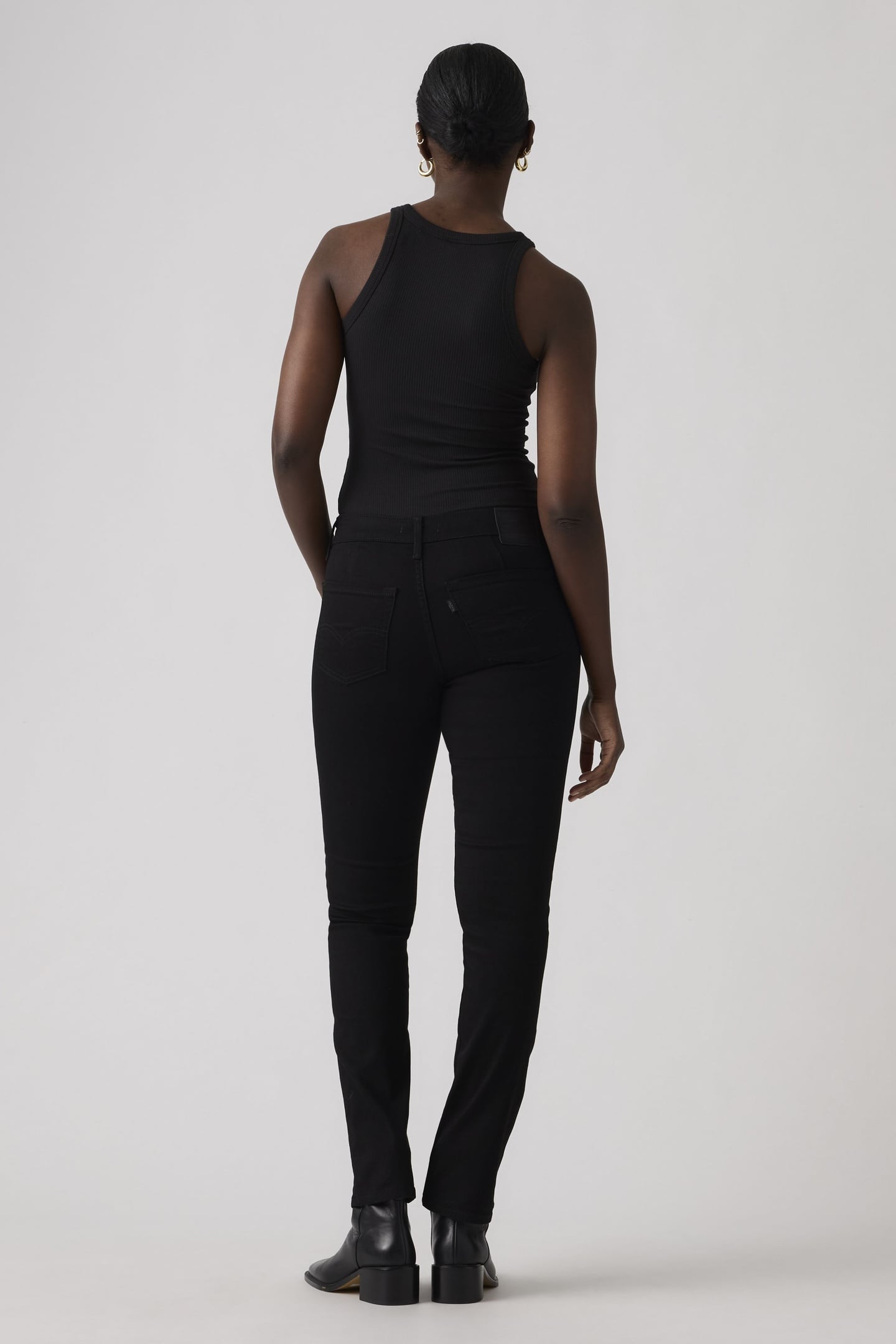 712 SLIM WELT POCKET JEANS 2