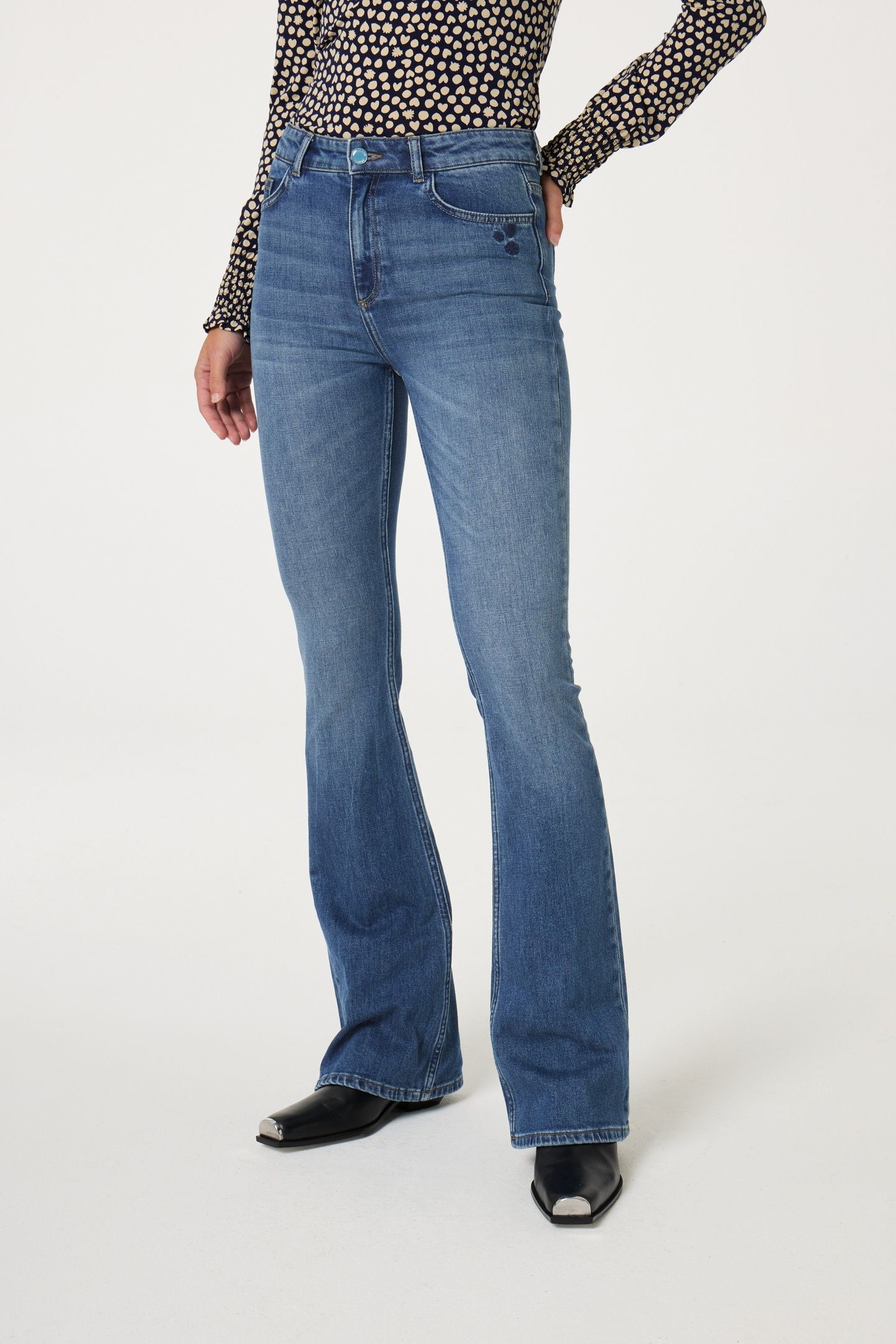 EVA FLARE JEANS MID BLUE 1