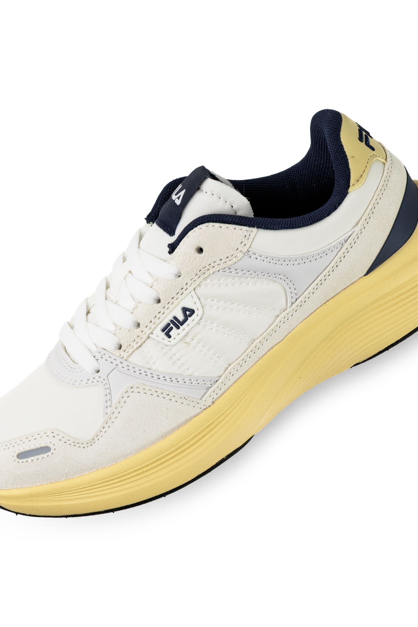 SKYLEAP WMN MARSHMALLOW-FILA NAVY 3
