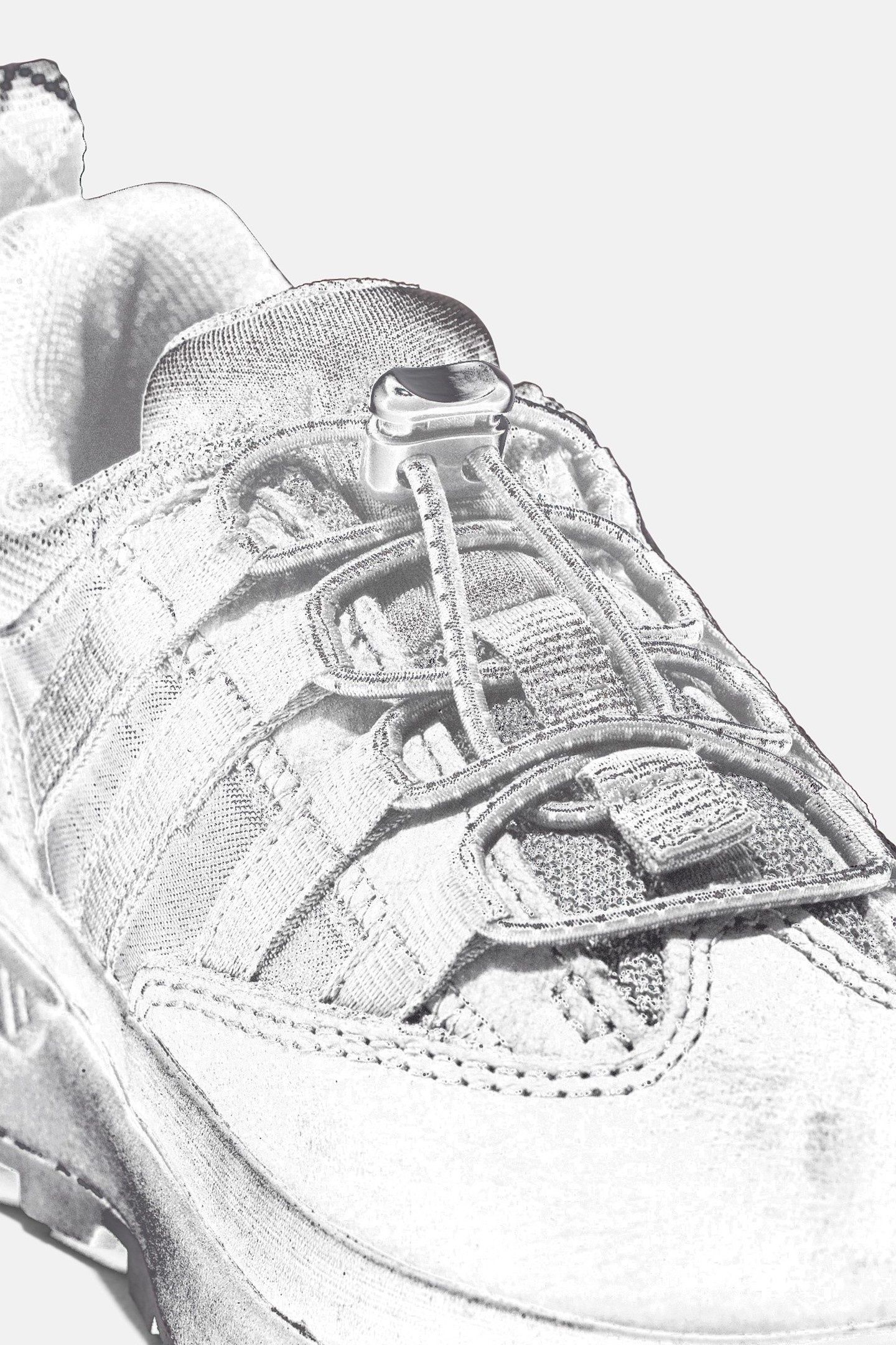EURO TREKKER LOW LACE UP SNEAKER JET BLACK 4
