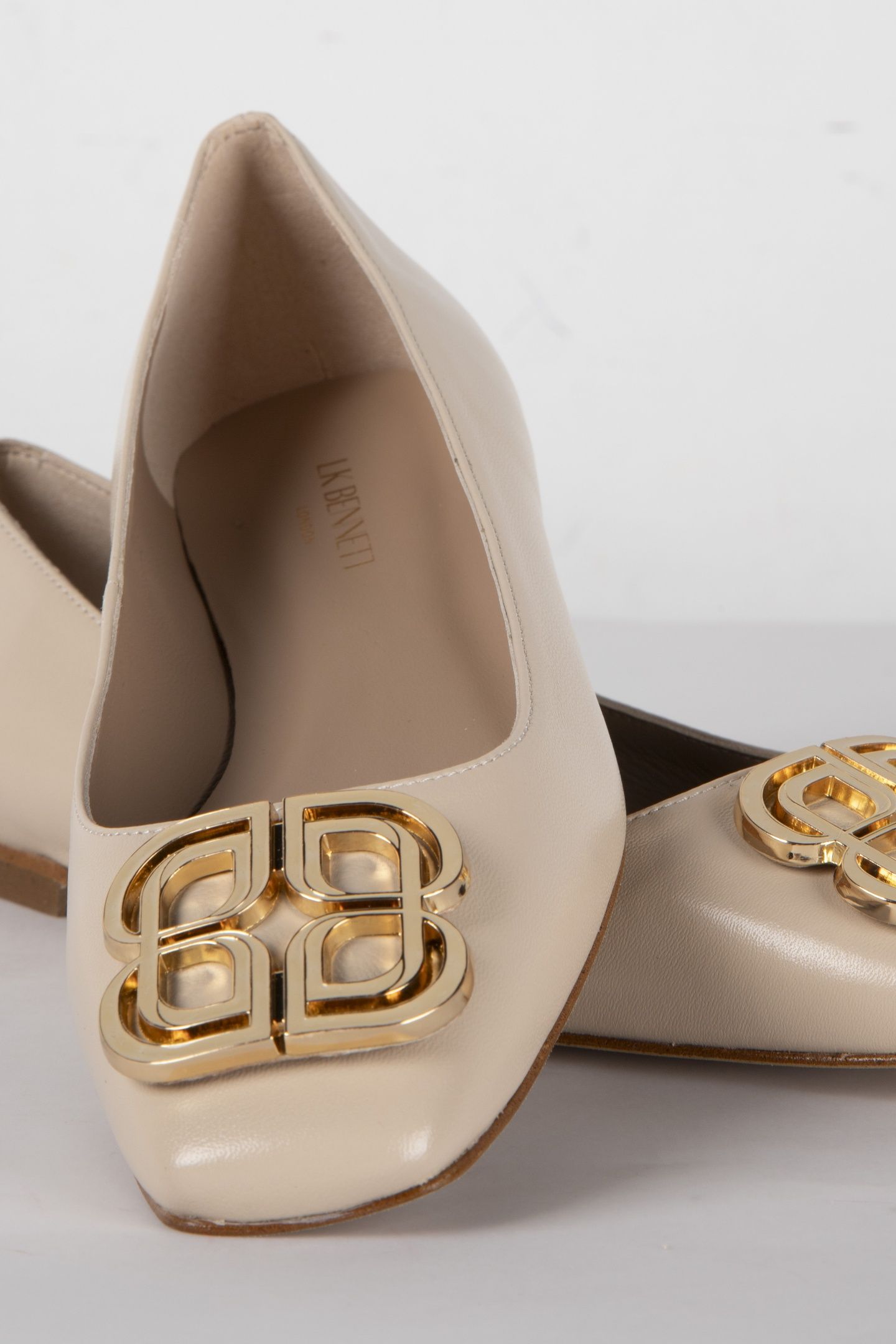TRUDY FLATS BUTTERCREAM 4