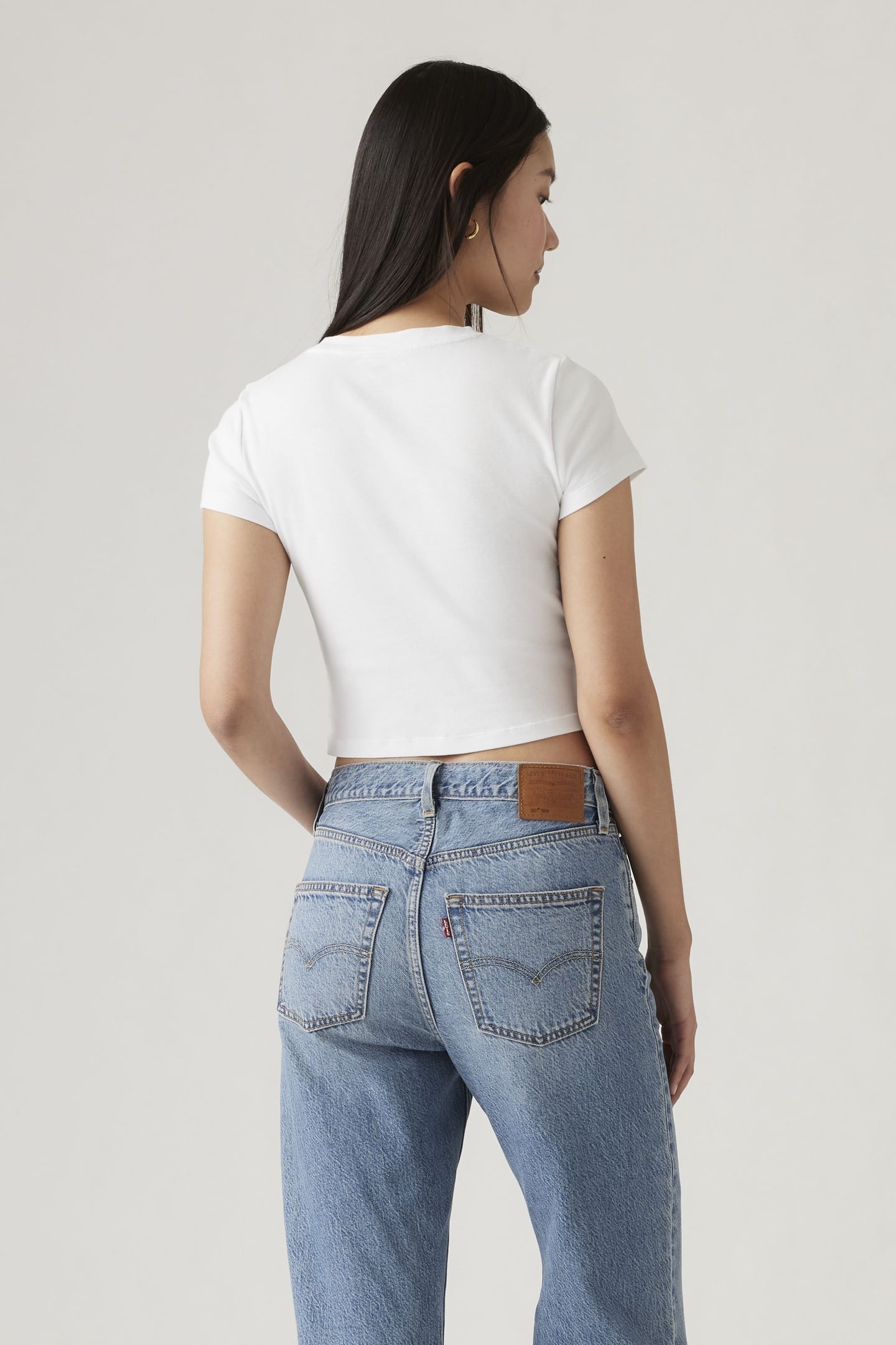 ESSENTIAL SPORTY TEE 3