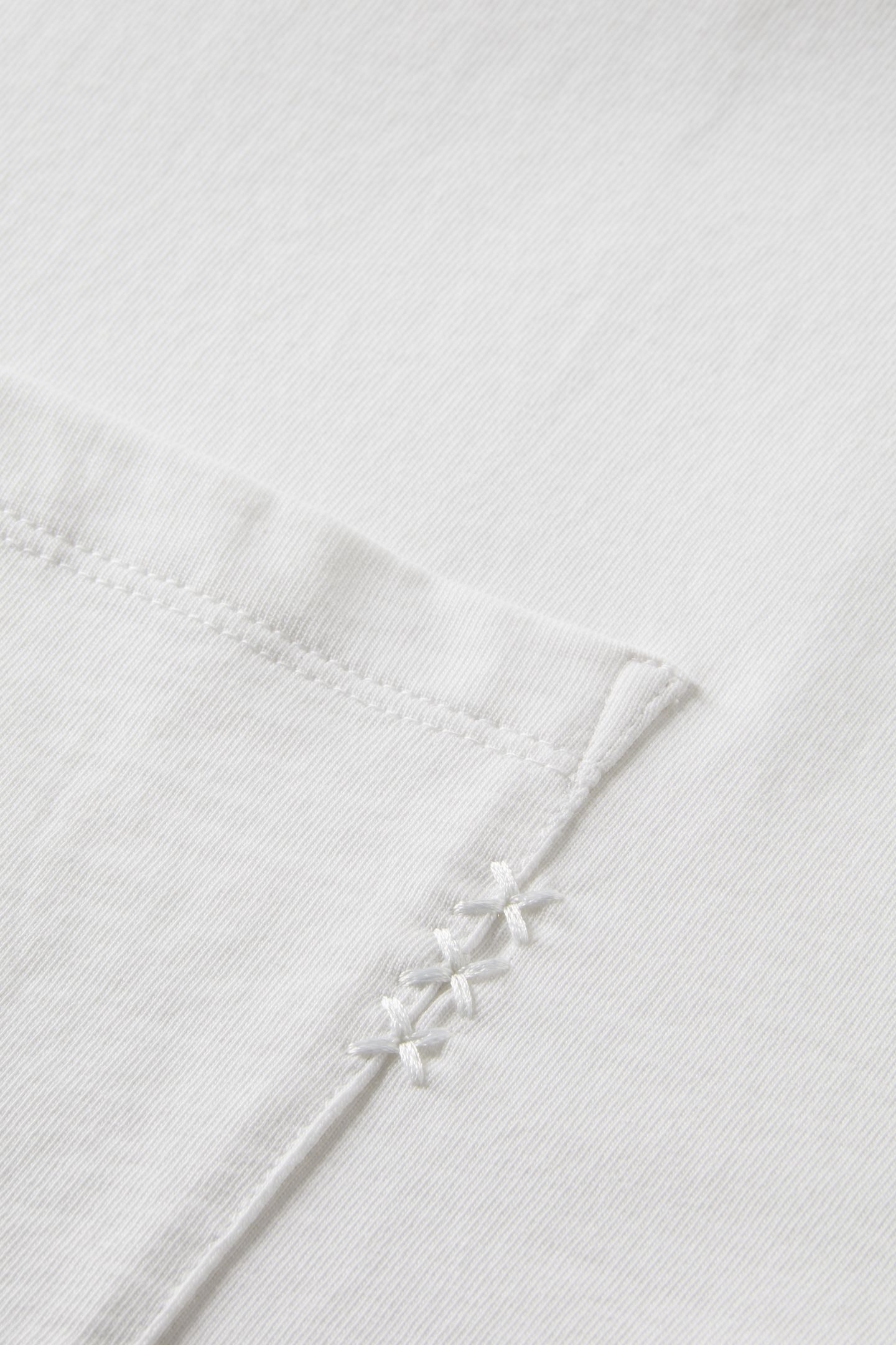 CORE - 3 CROSSES LOOSE FIT POCKET T-SHIRT WHITE 7