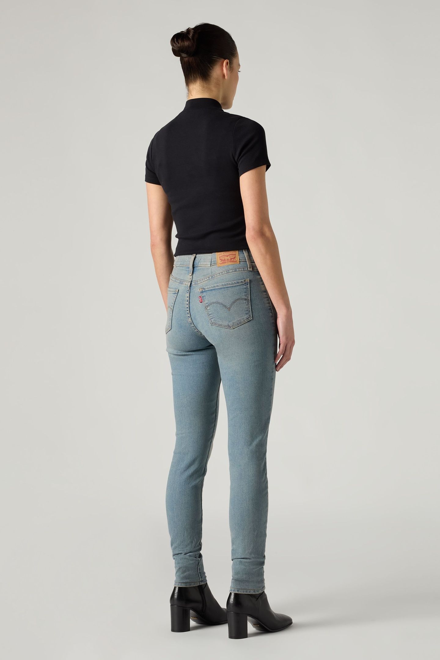 311 SHAPING SKINNY JEANS 3