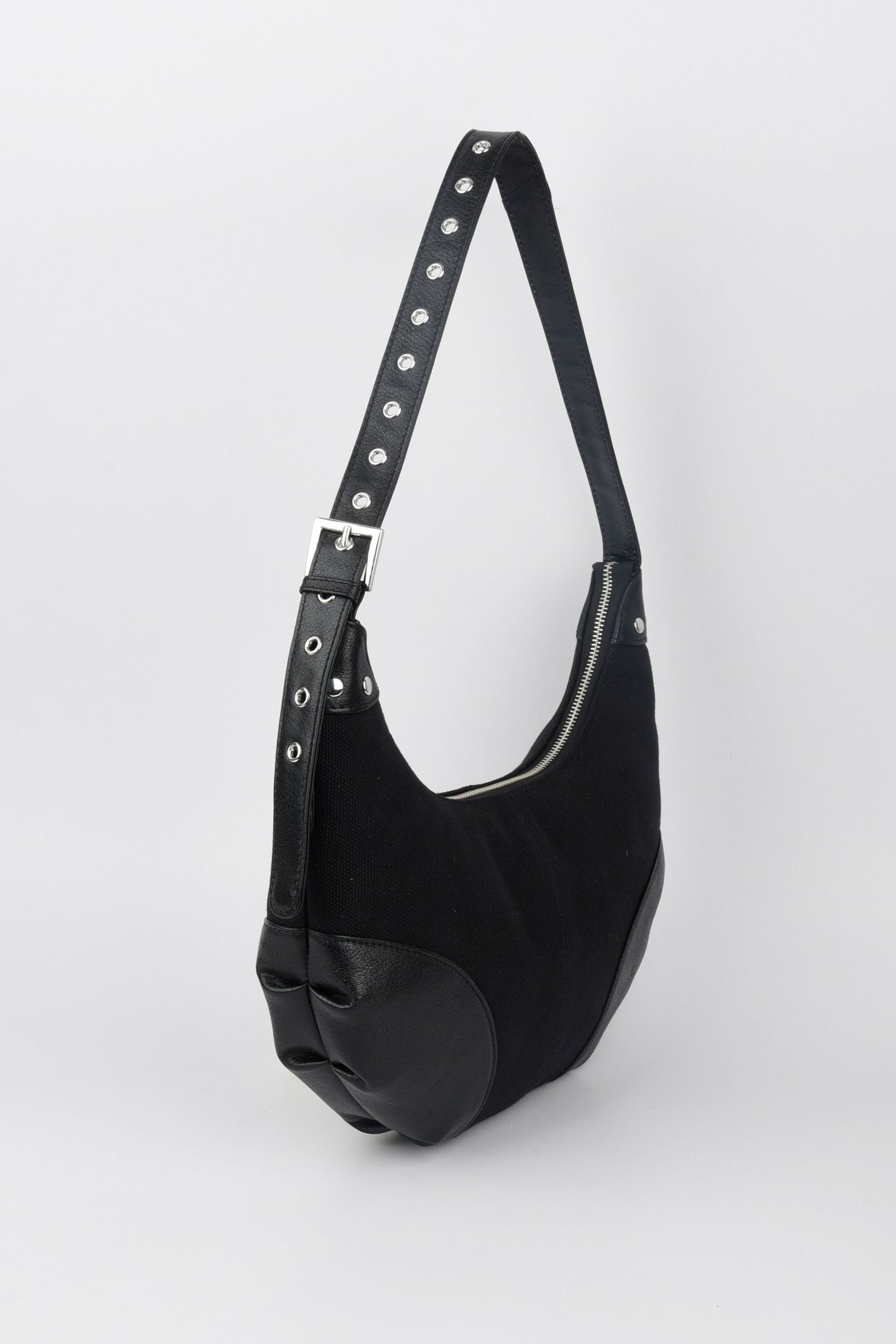 DAGMAR CANVAS BLACK 2