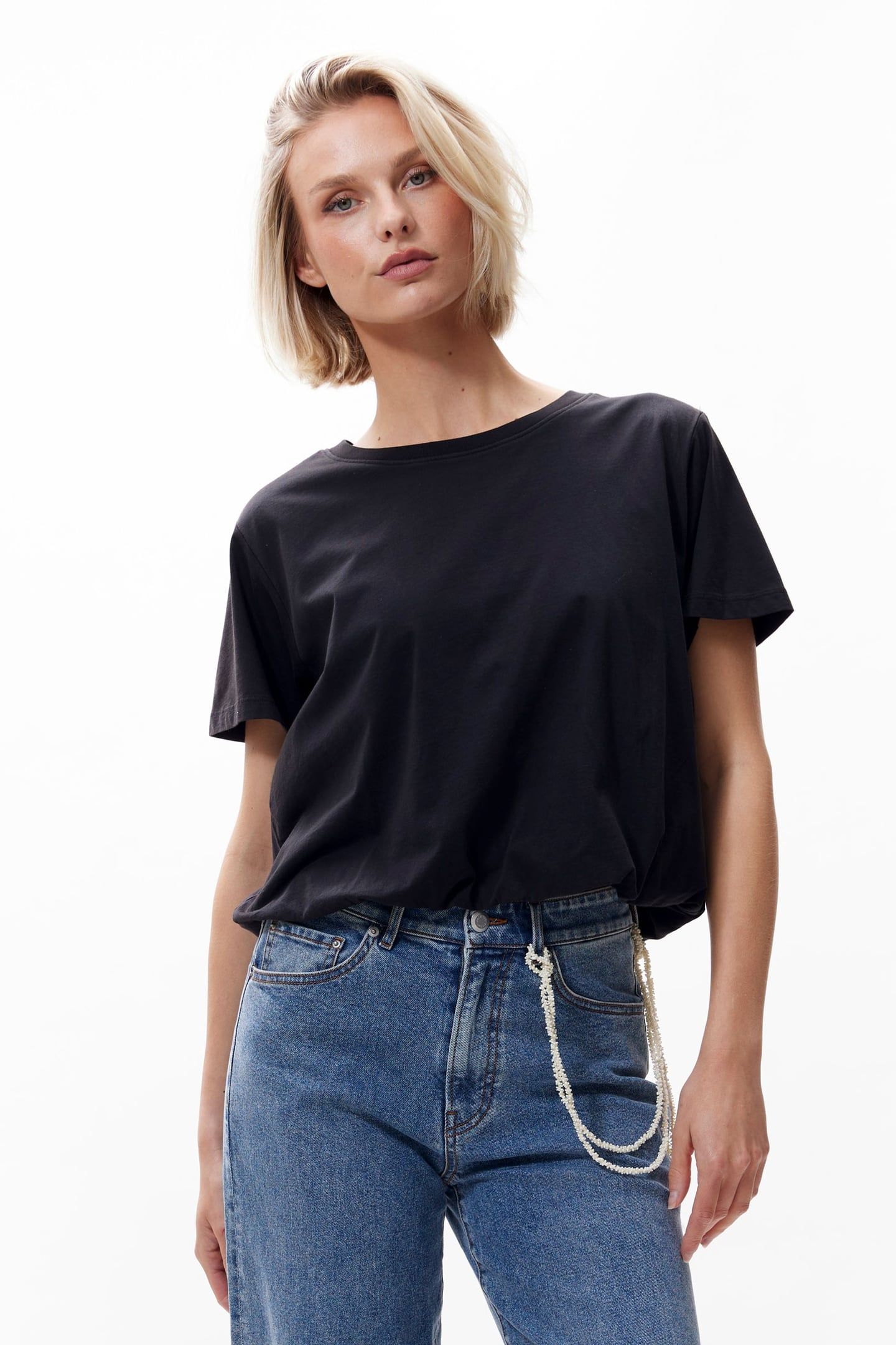 TUCK IN TSHIRT BLACK 2