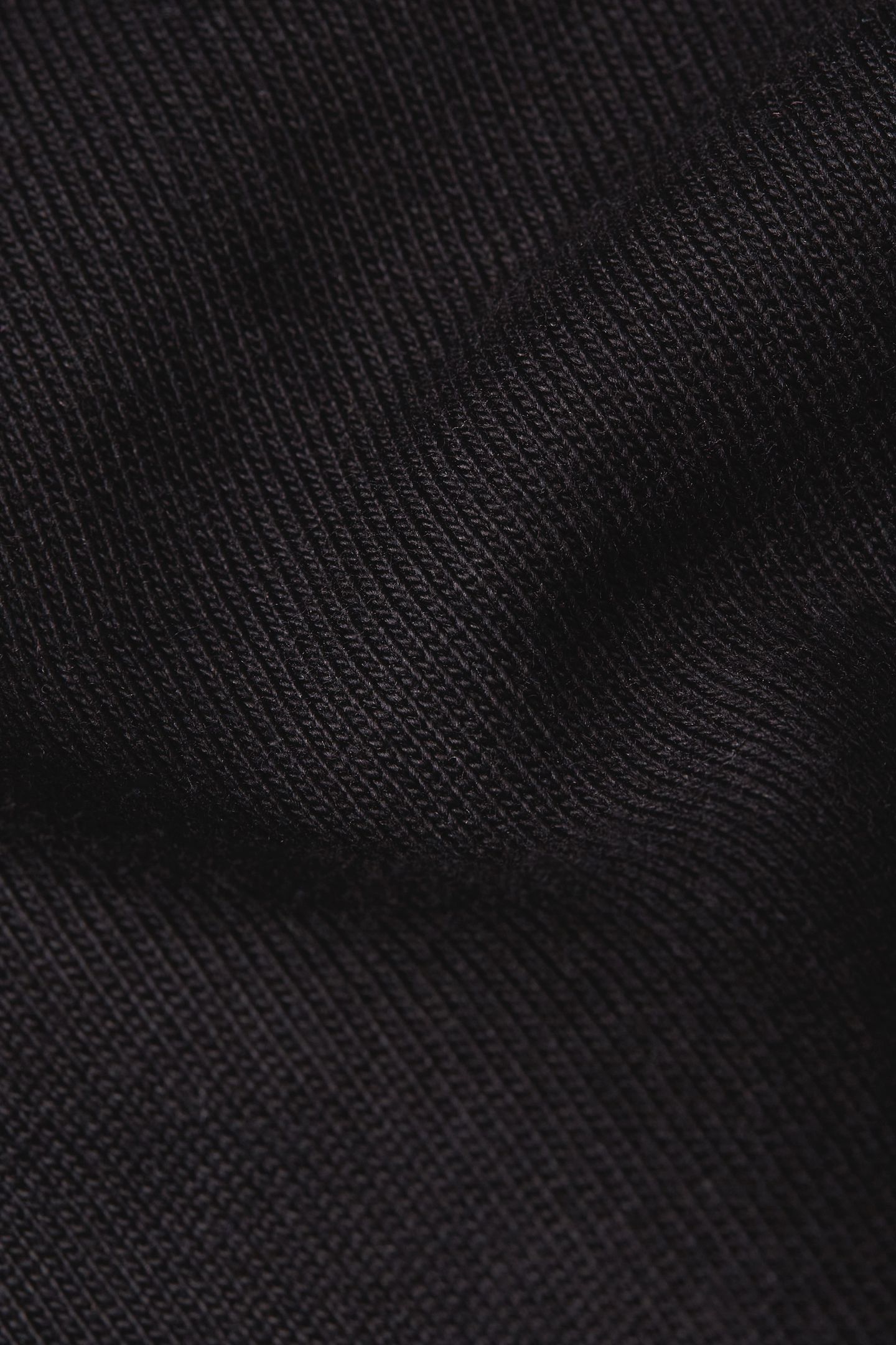 ESSENTIAL R T BLACK 6