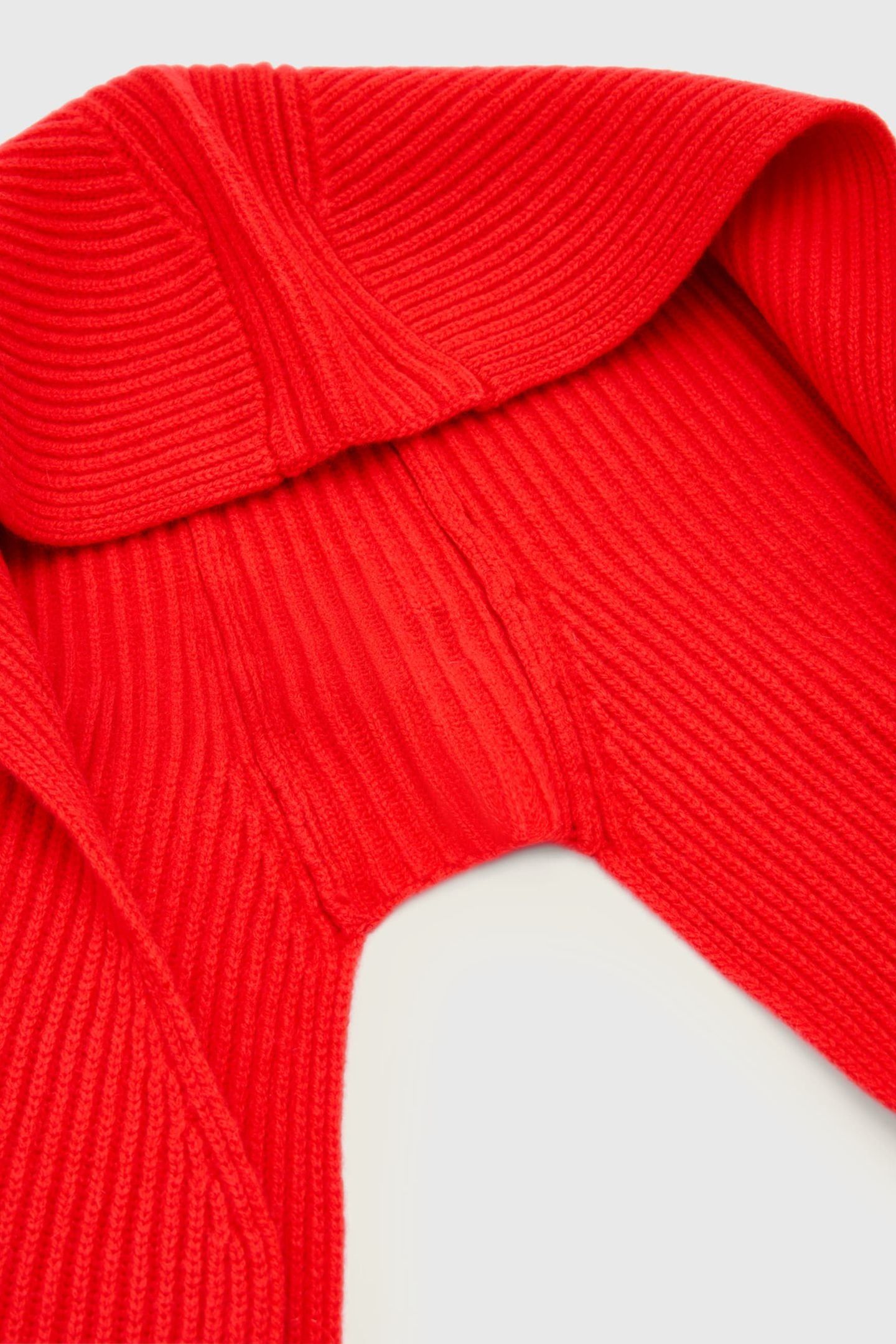 WREN HOODED SCARF CRIMSON RED 6