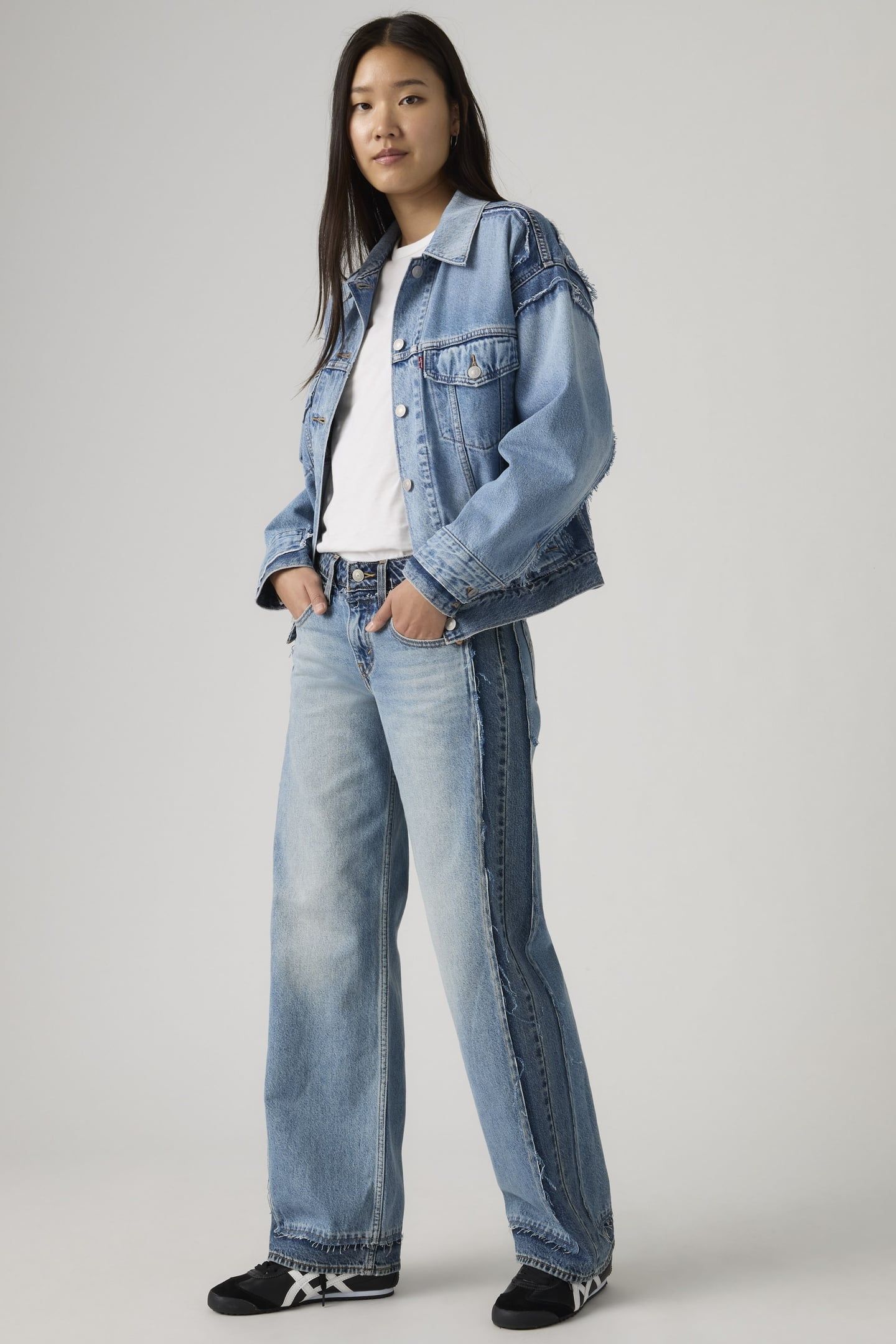 LOW LOOSE DECON JEANS 2