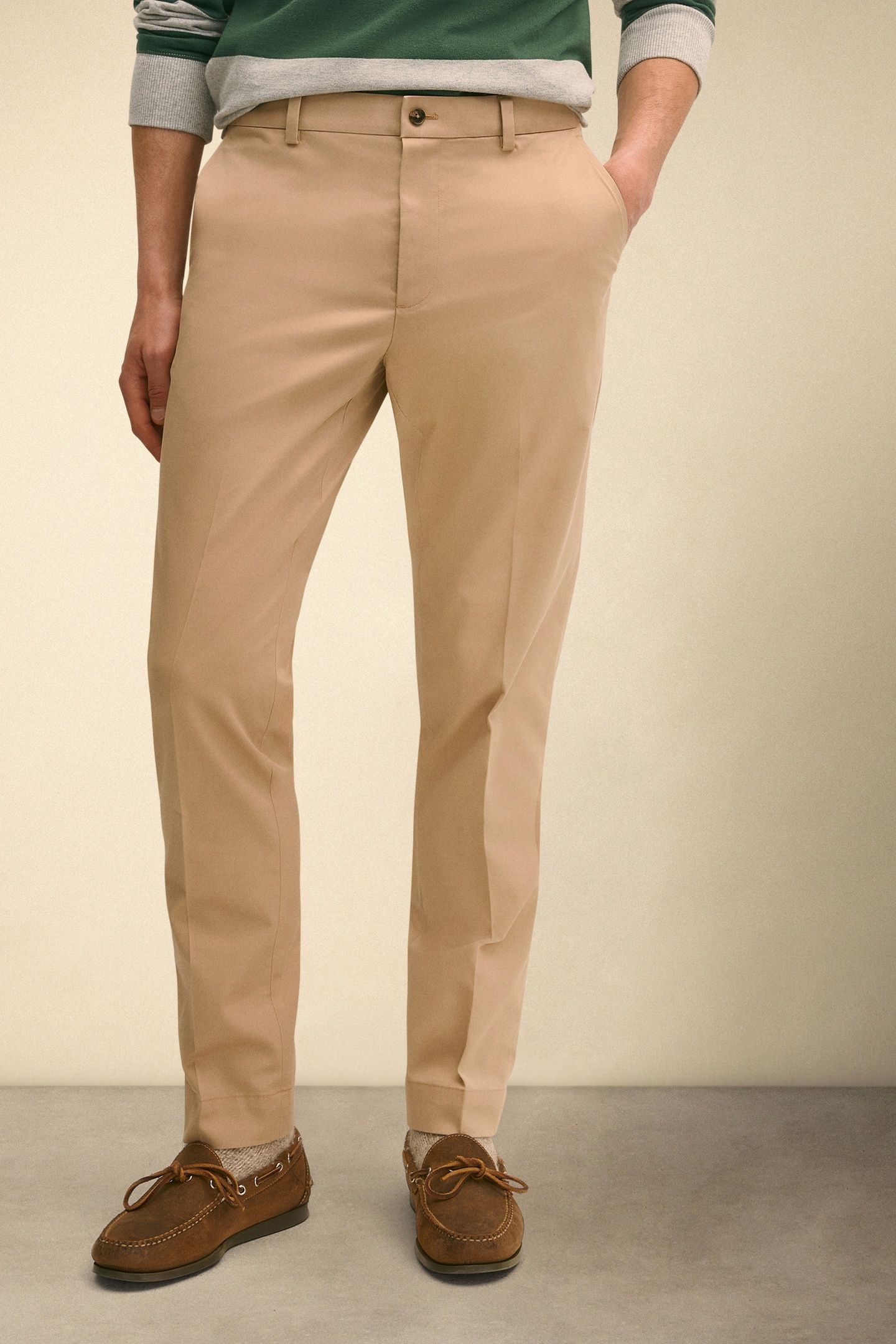 SLIM FIT ADVANTAGE STRETCH CHINO DARK BEIGE 1