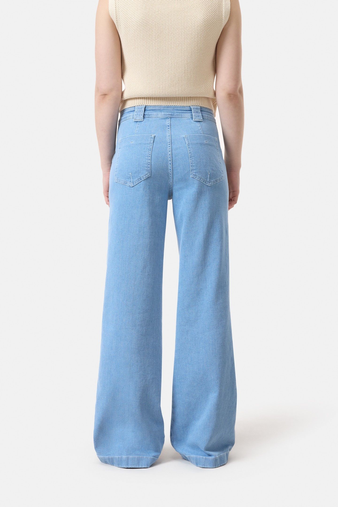 ARIA LIGHT BLUE 2